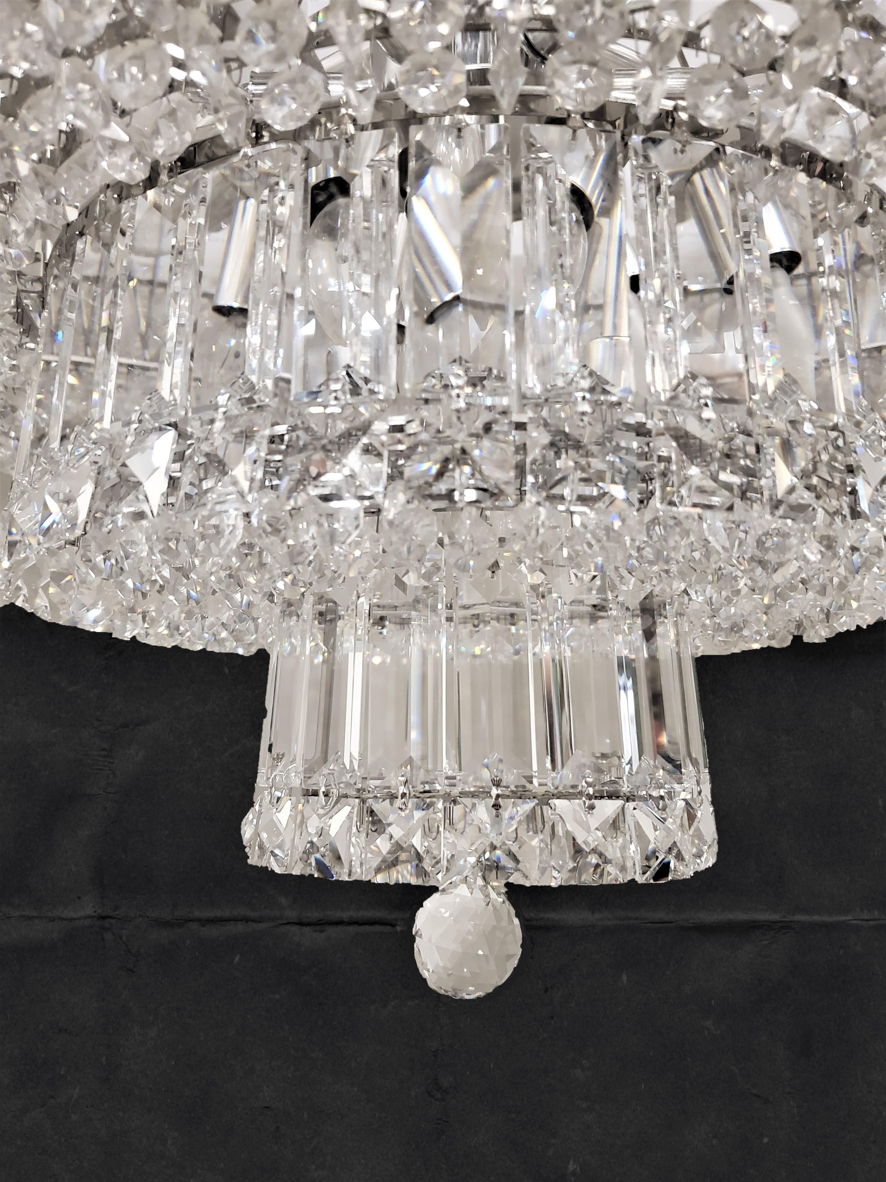 Large Round Schonbek Plaza Swarovski Sparkling Crystal Pendant Chandelier In Good Condition For Sale In New York City, NY