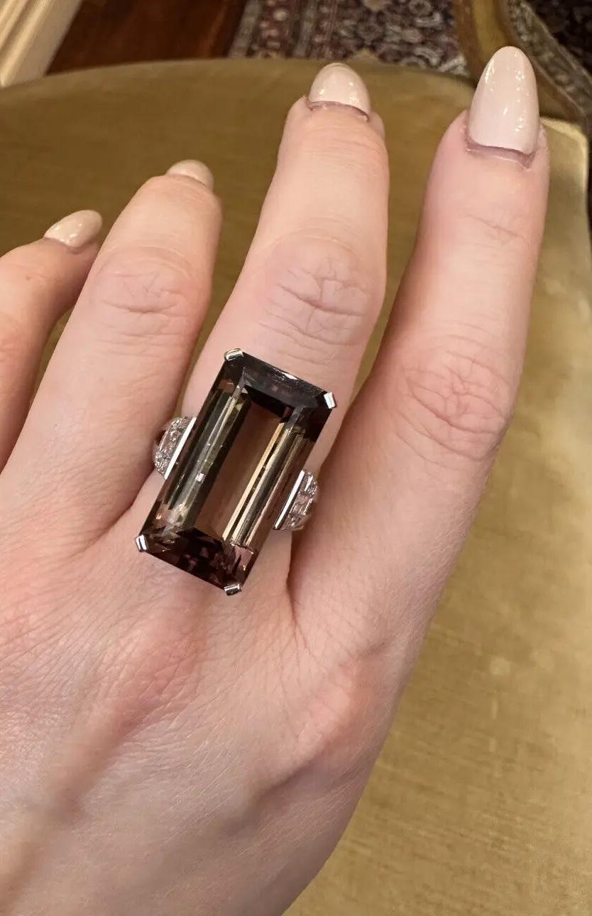 Large 26.97 Carat Tourmaline and Diamond Ring in 18k White Gold In Excellent Condition For Sale In La Jolla, CA
