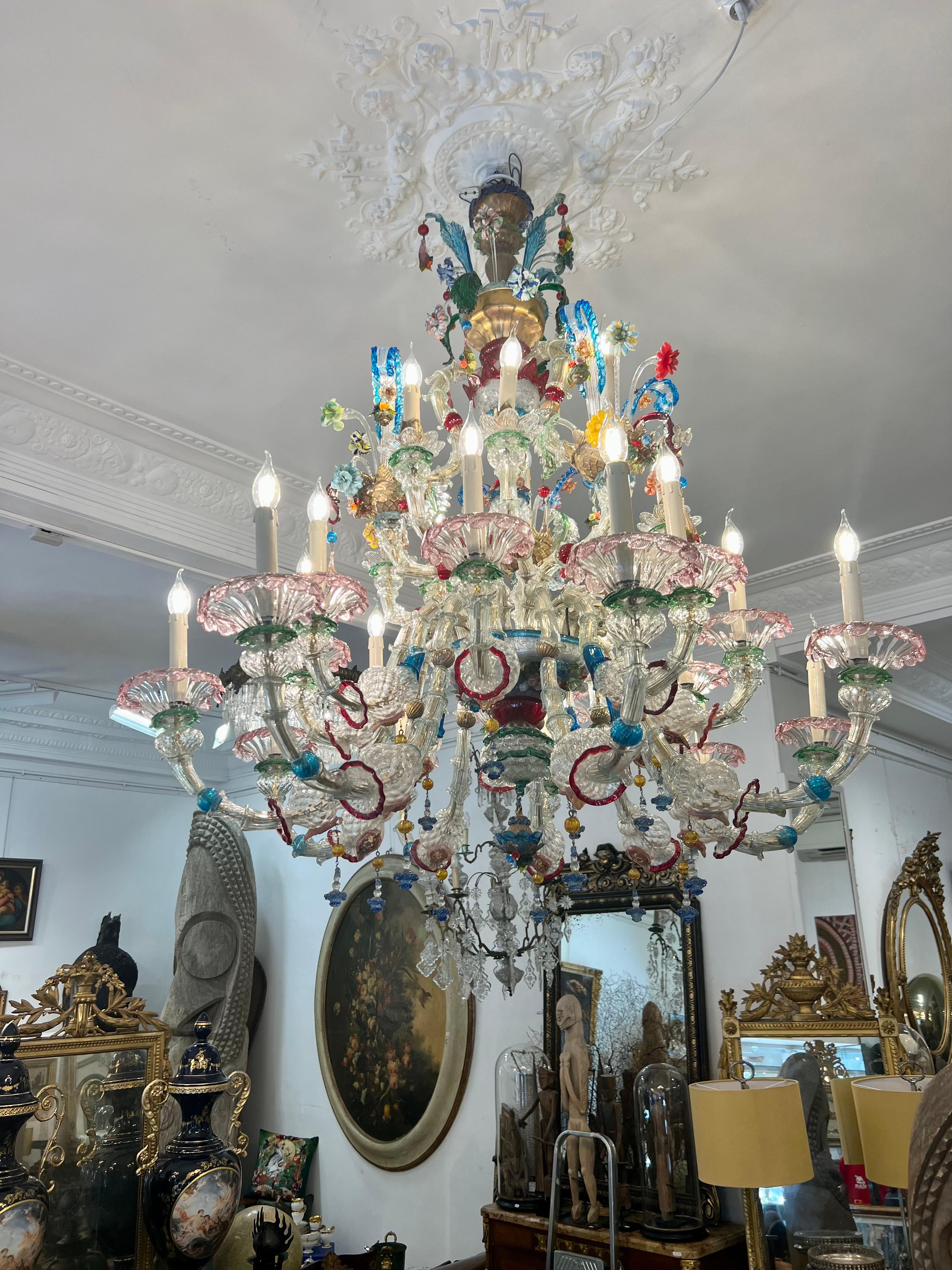 Large 27-lights Venetian Palace Chandelier in Glass, Murano, Italy, early 20th 5