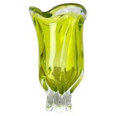 Large 27cm abstract Heavy "yellow green" Murano Glass Vase Italy, 1970s