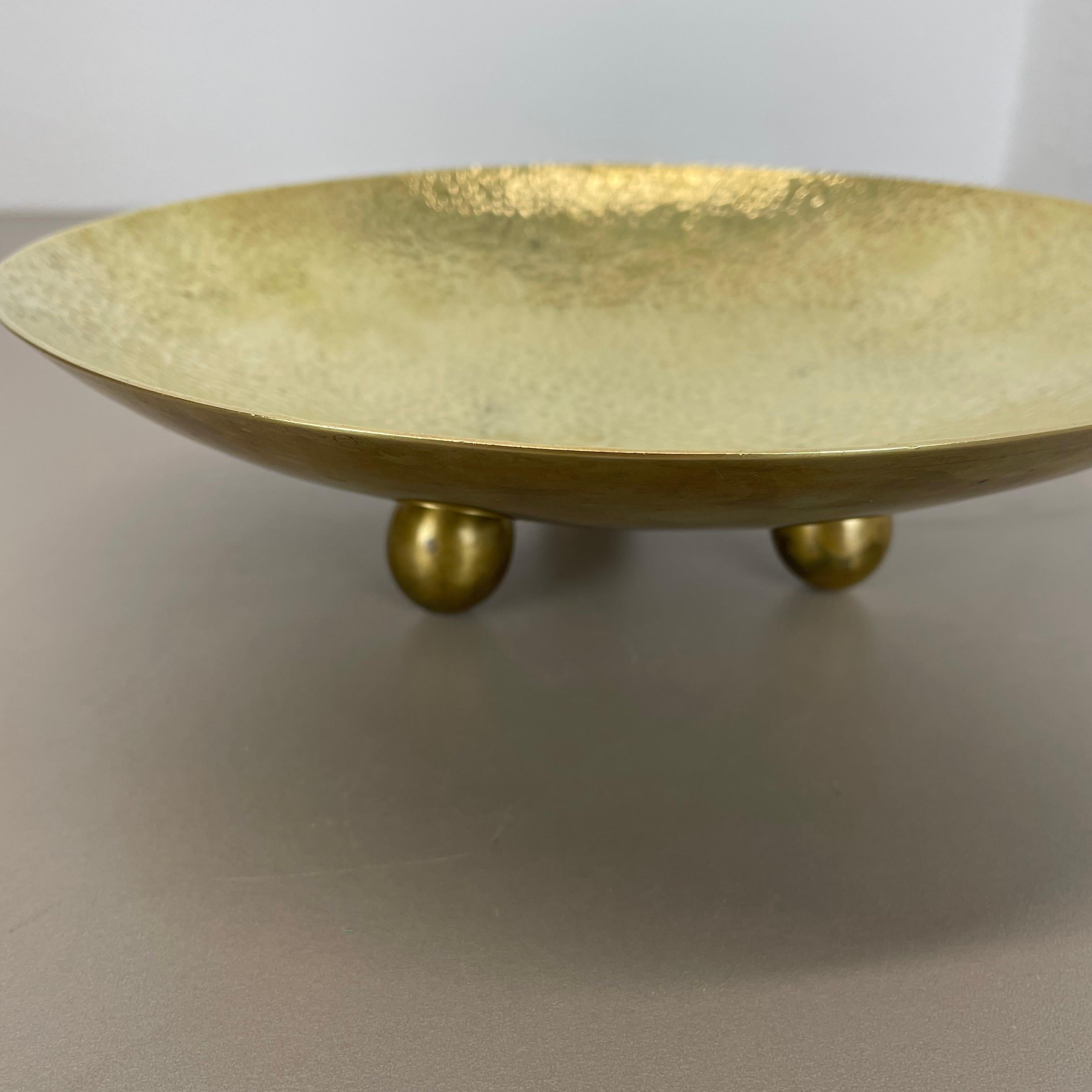 Großes 27cm Messing handgefertigtes Muschelplatten-Schreibtischelement im Auböck-Stil, Österreich, 1950er Jahre im Angebot 5