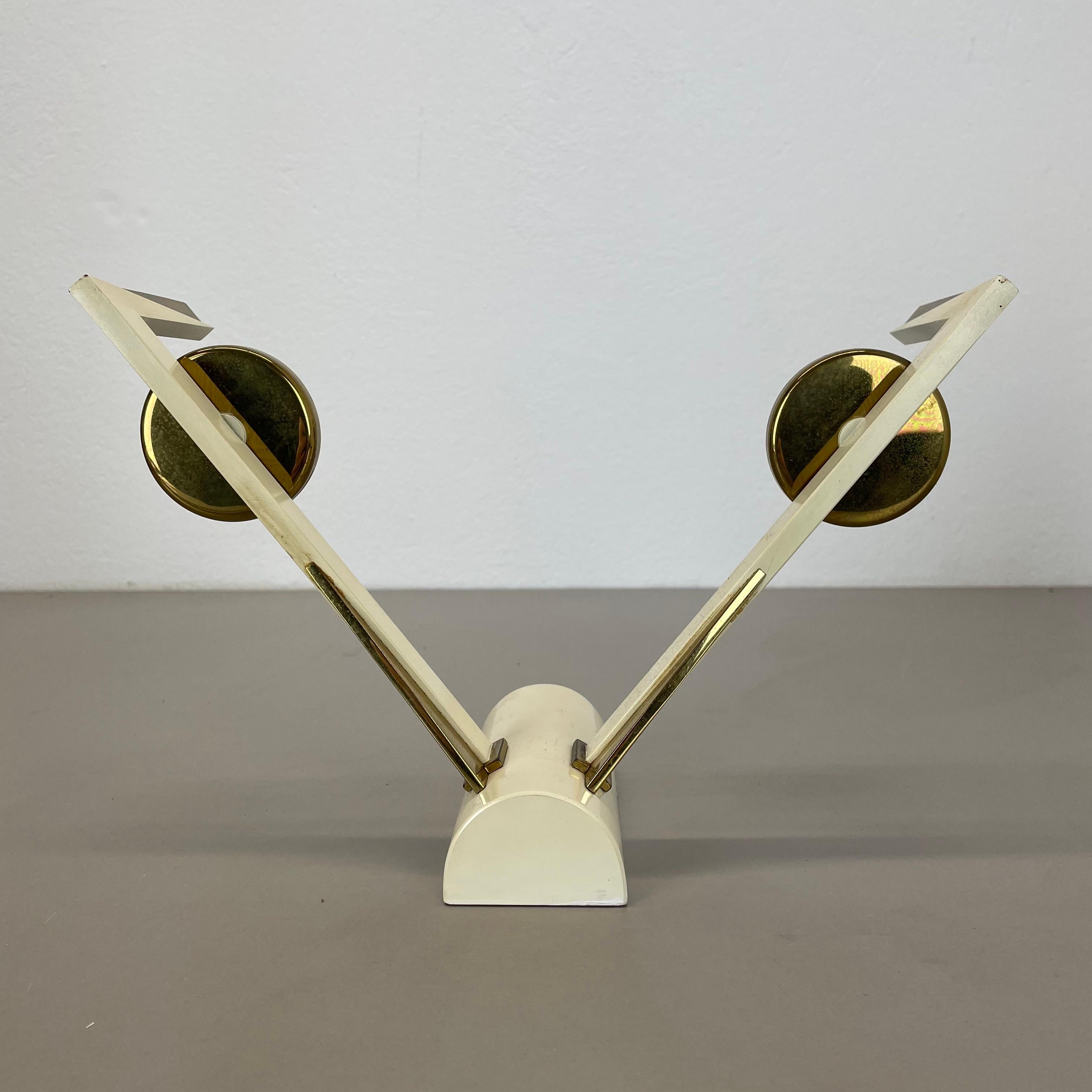 Large 28cm Modernist Brass and glass Theatre Wall Light Sconce, France, 1950s For Sale 12
