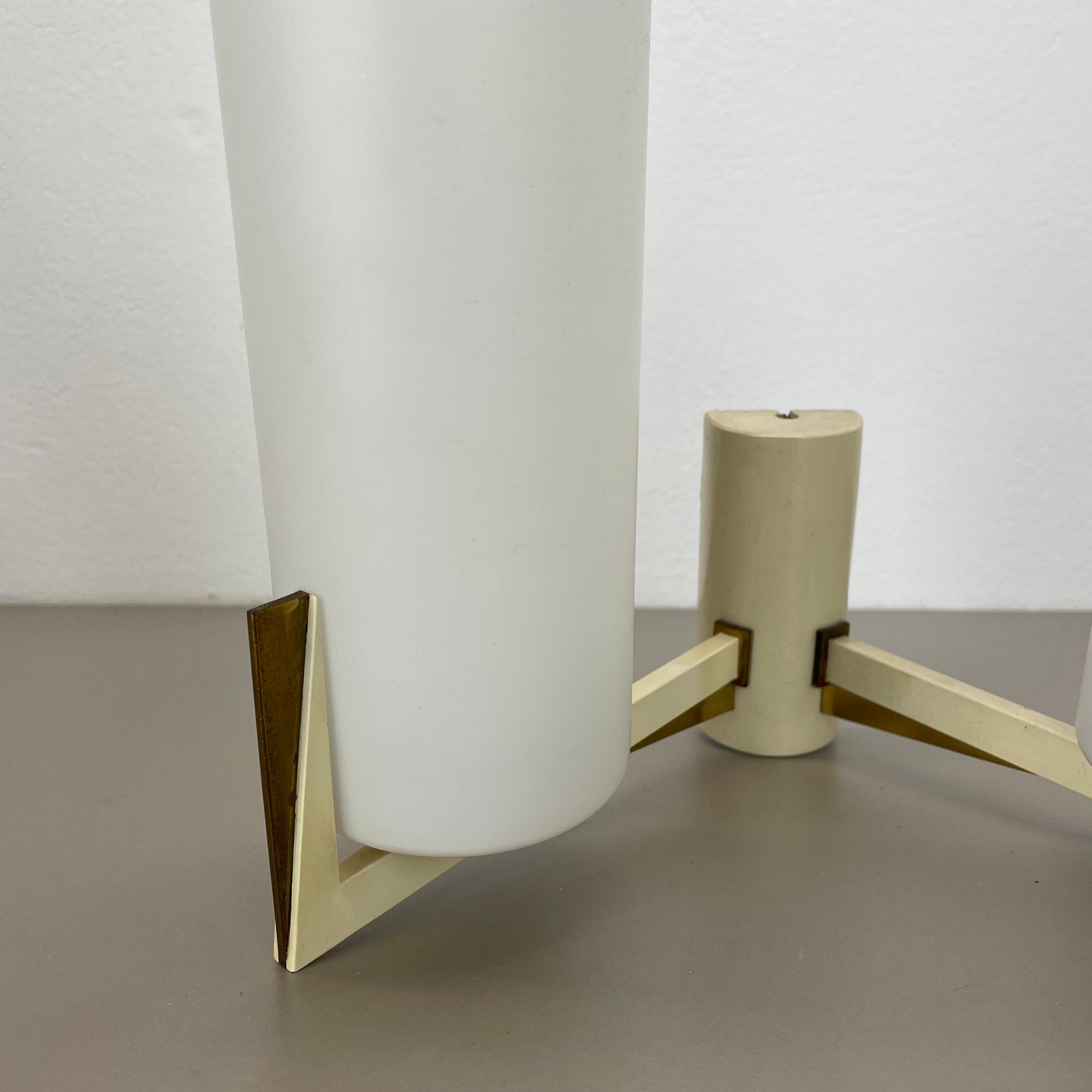 Mid-Century Modern Large 28cm Modernist Brass and glass Theatre Wall Light Sconce, France, 1950s For Sale