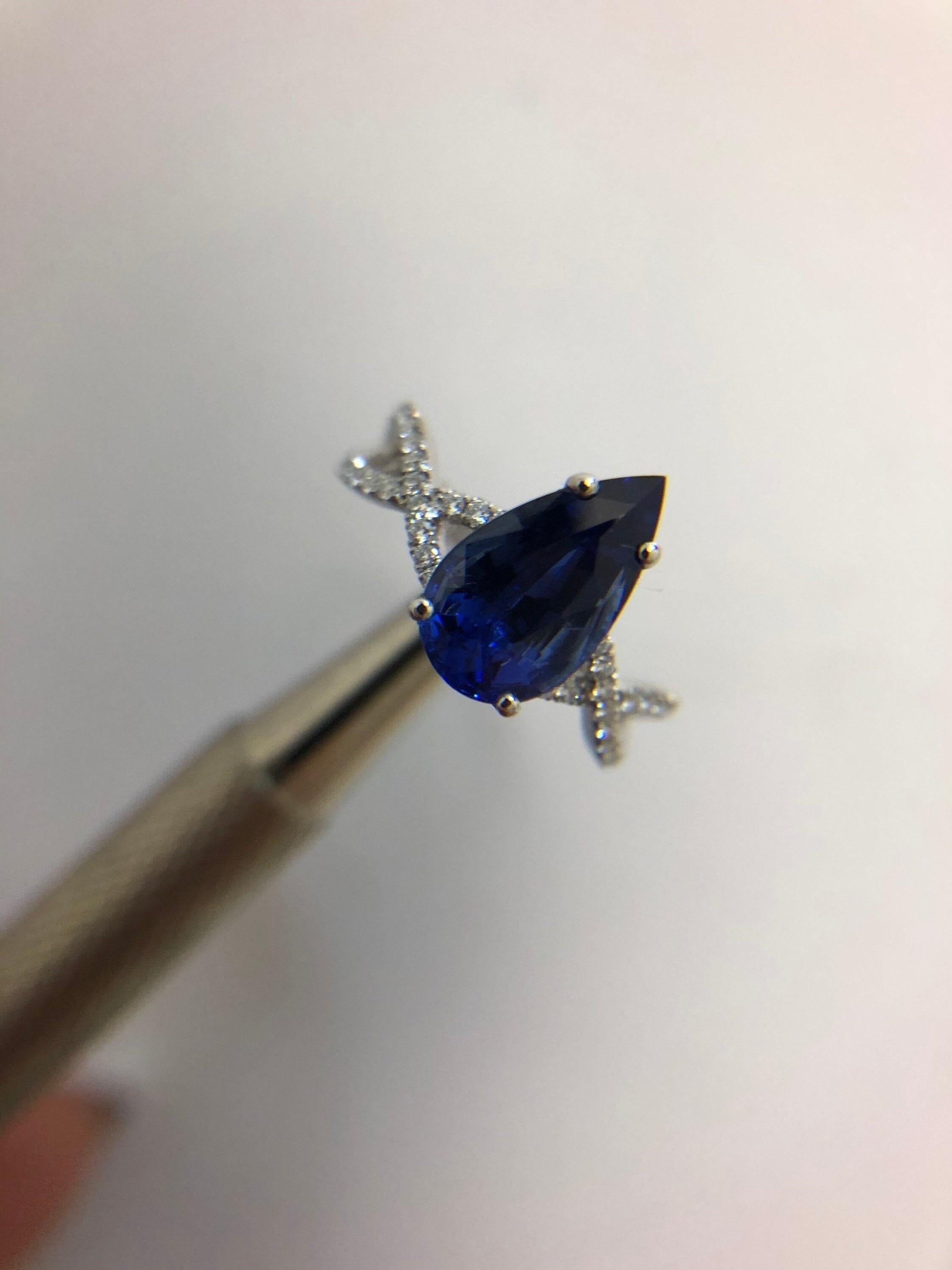 Pear Cut Large 2ct Pear Sapphire Diamond ring 18KT white gold engagement ring blue gem For Sale