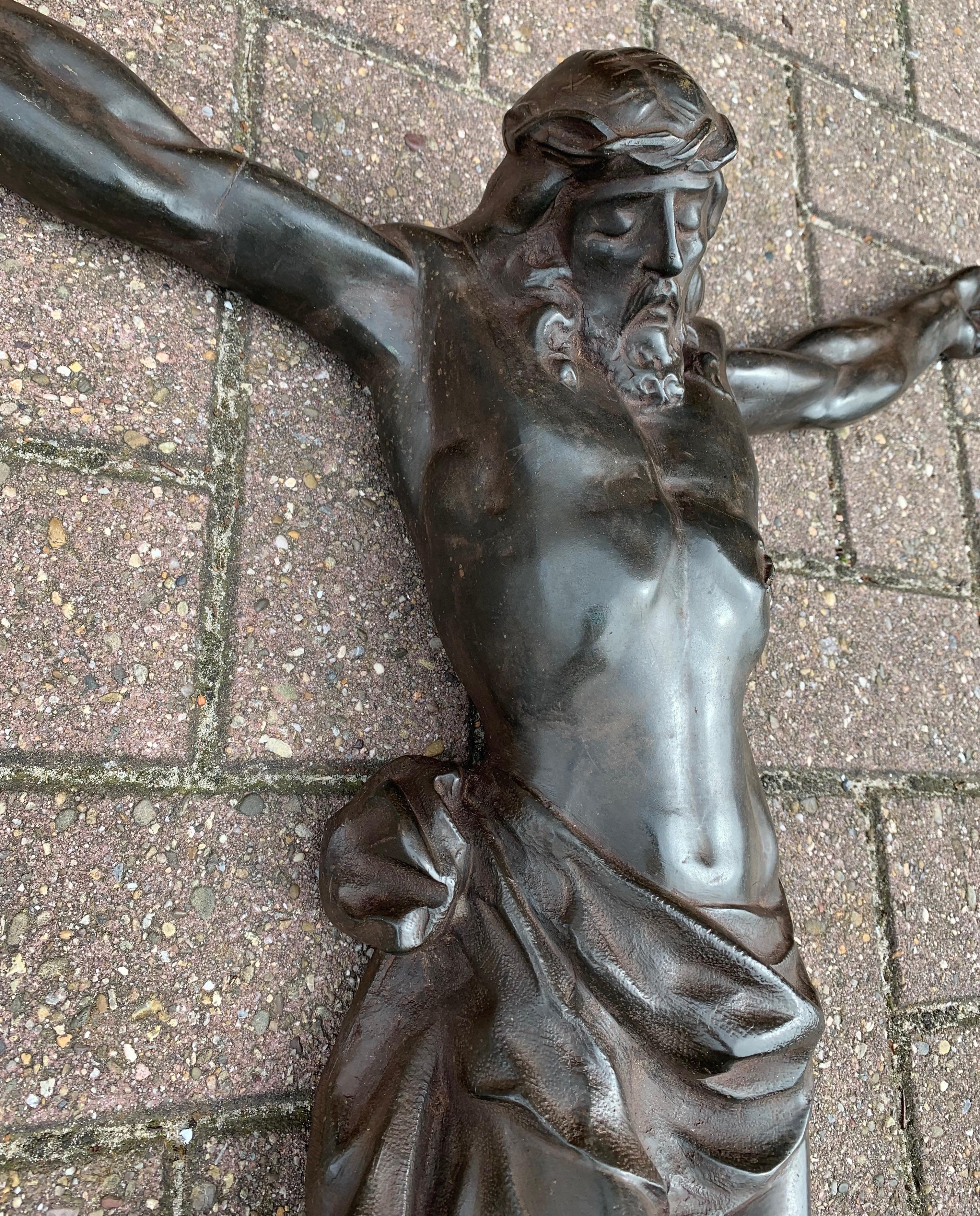 Large & Impressive Antique Bronze Corpus of Christ w. Amazing Details and Patina In Excellent Condition In Lisse, NL