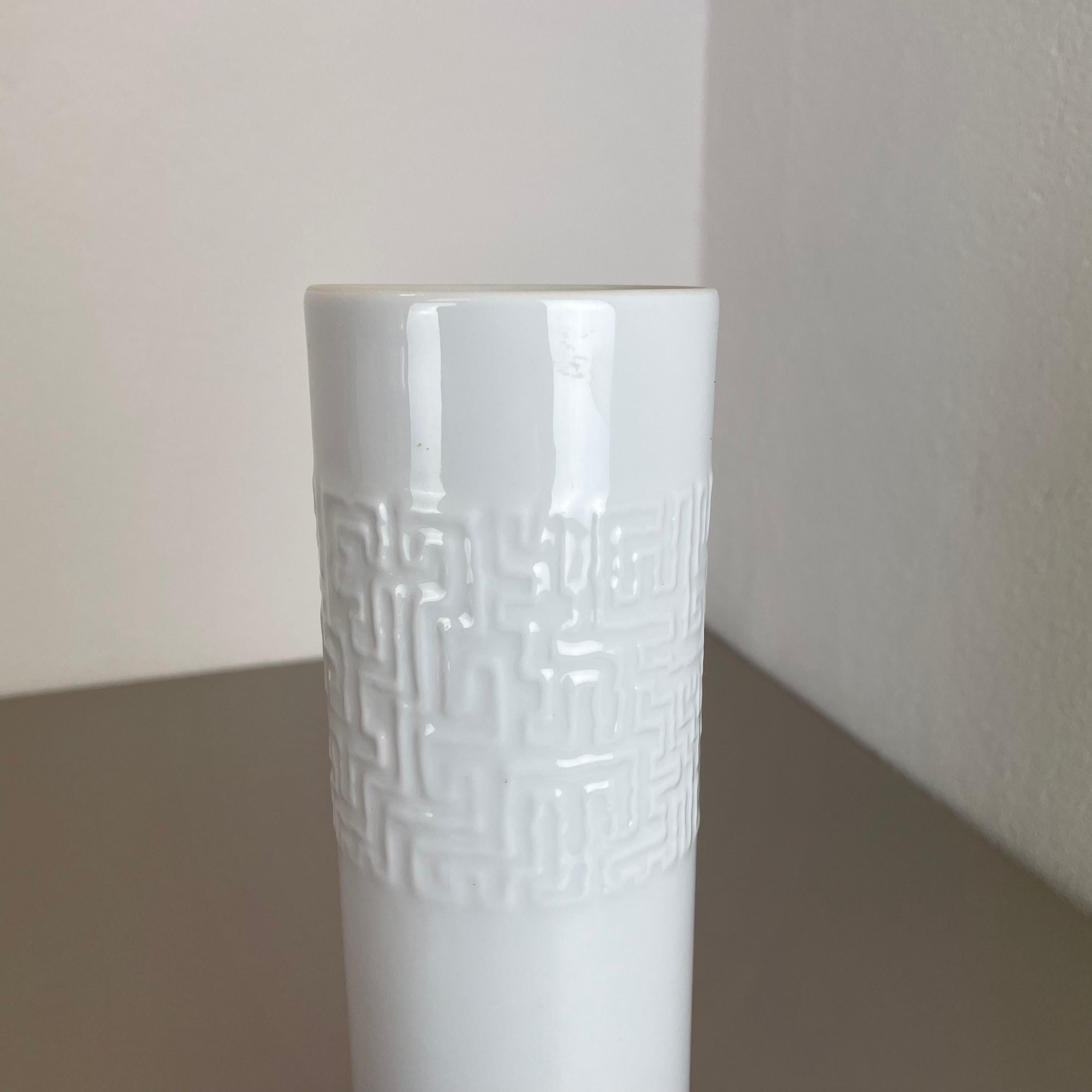 Vasi astratti in porcellana di Cuno Fischer per Rosenthal, Germania, 1980 in vendita 4