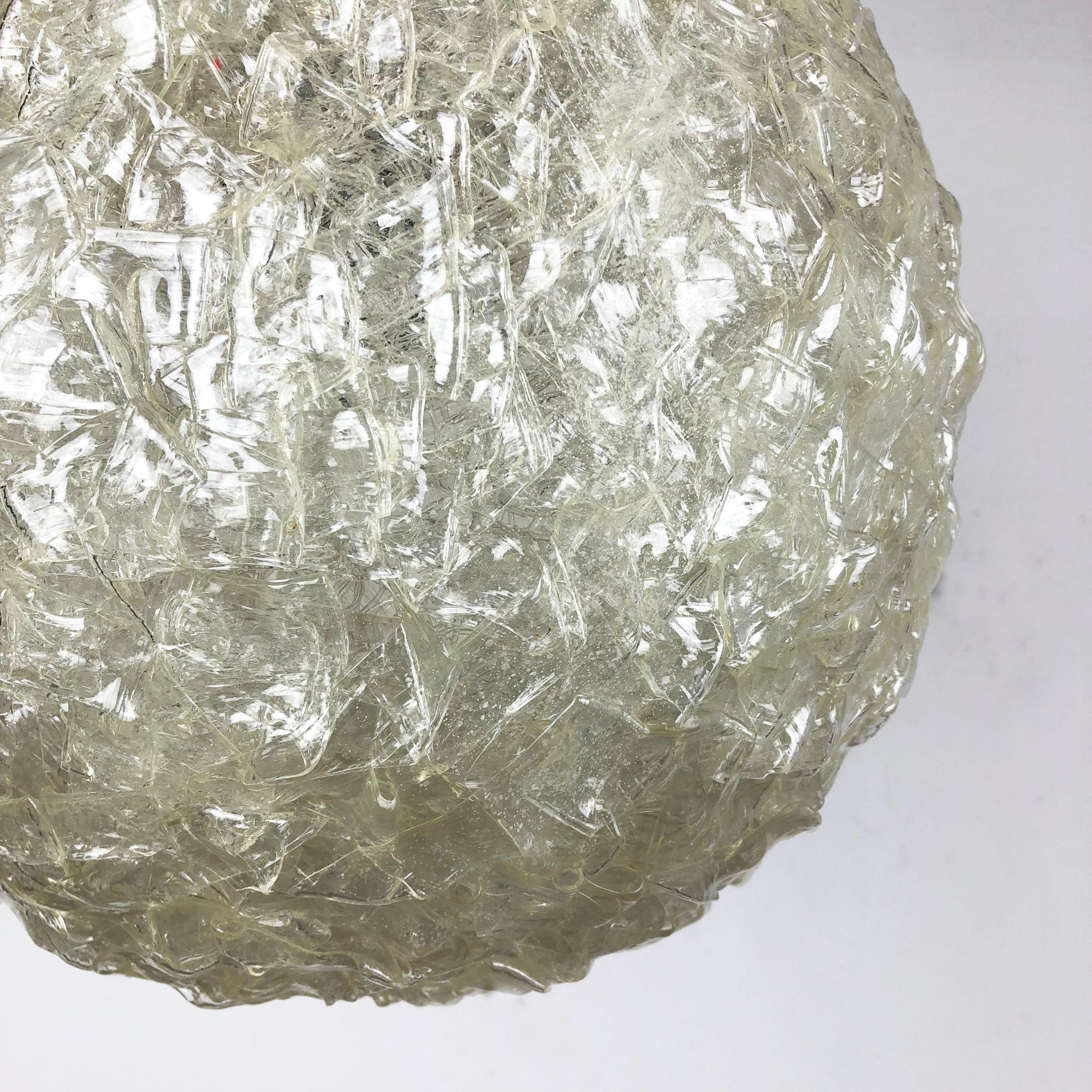 20ième siècle Grande suspension en forme de bulle en plastique acrylique de 30 cm SPUTNIK de style Panton, Allemagne, années 1970 en vente