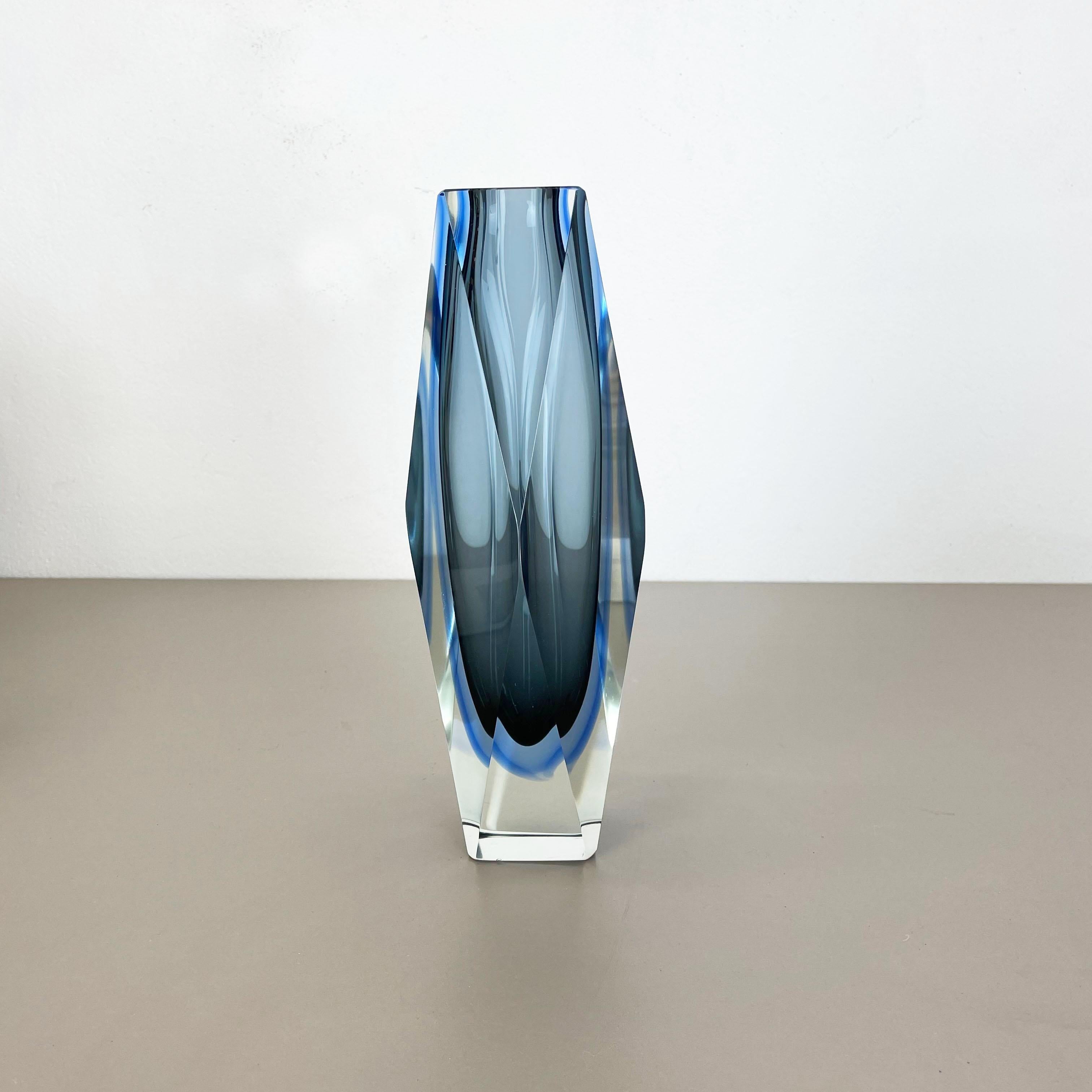 Italian Large Blue Mandruzzato Faceted Glass Sommerso Vase, Murano, Italy 1970s