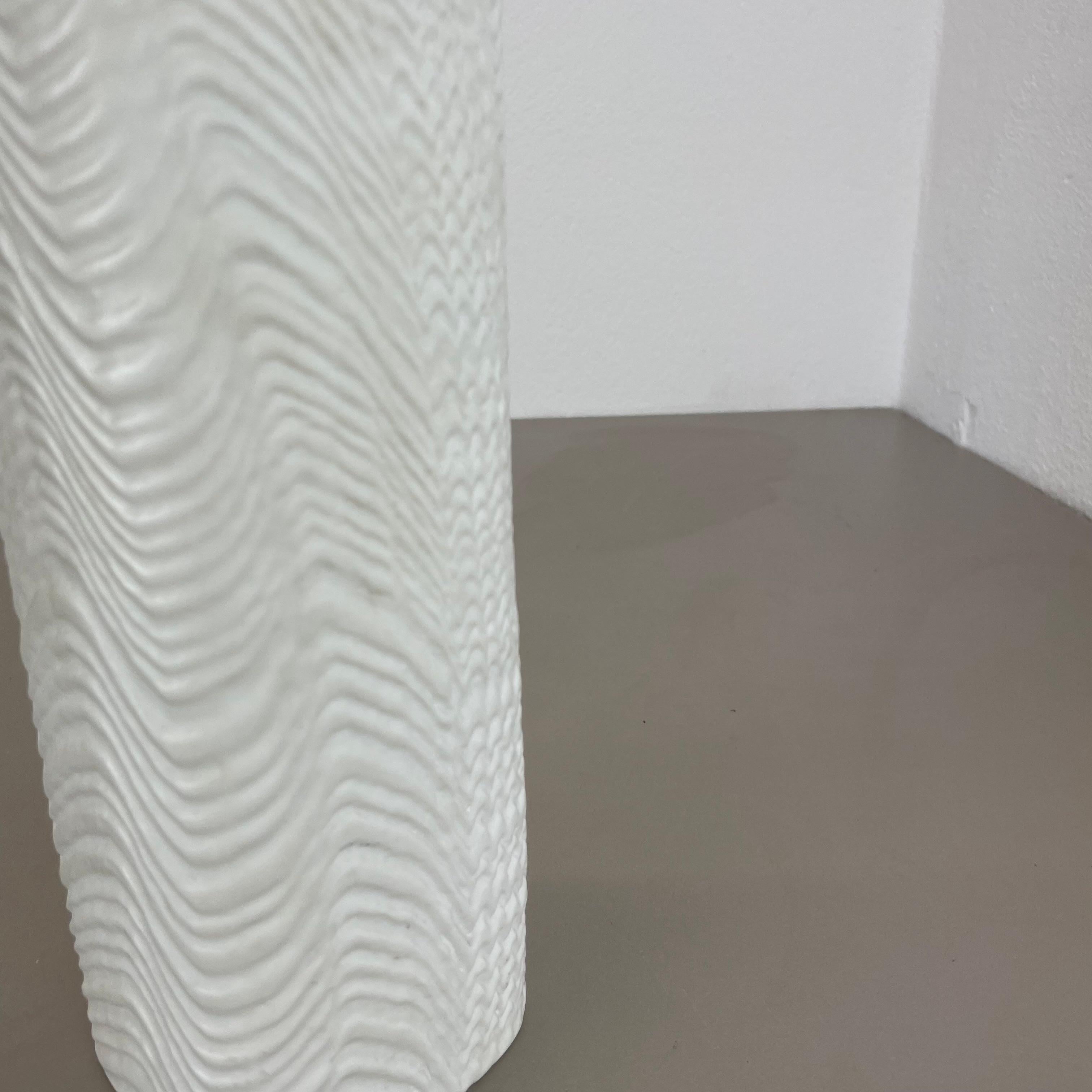 Grande vaso OP Art Vase di 30 cm Vaso in porcellana di Martin Freyer per Rosenthal, Germania in vendita 1