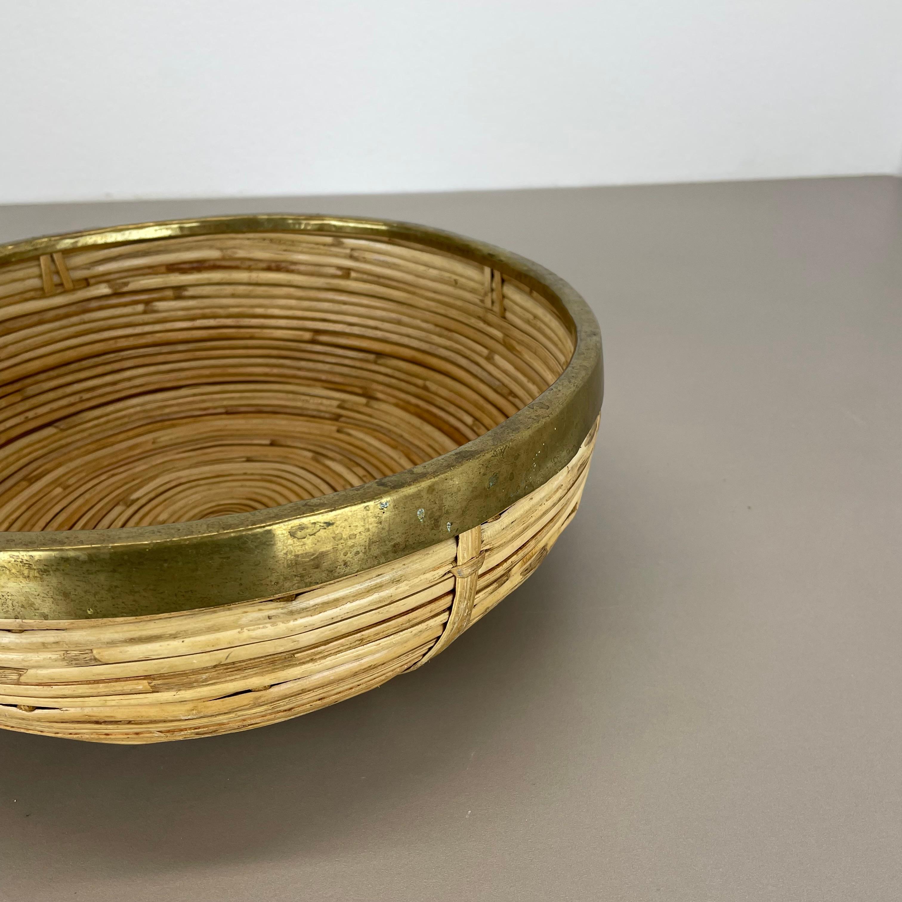 Italian Large 30cm Rattan and Brass Bowl element  in Crespi Albini Style, Italy, 1970s For Sale