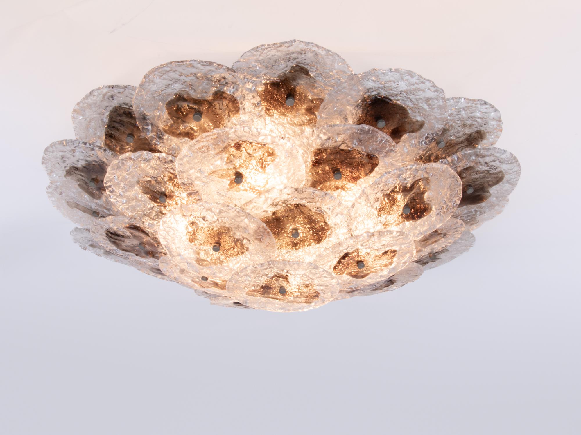 Mid-Century moderno Grande applique in vetro di Murano ambrato da 31,5