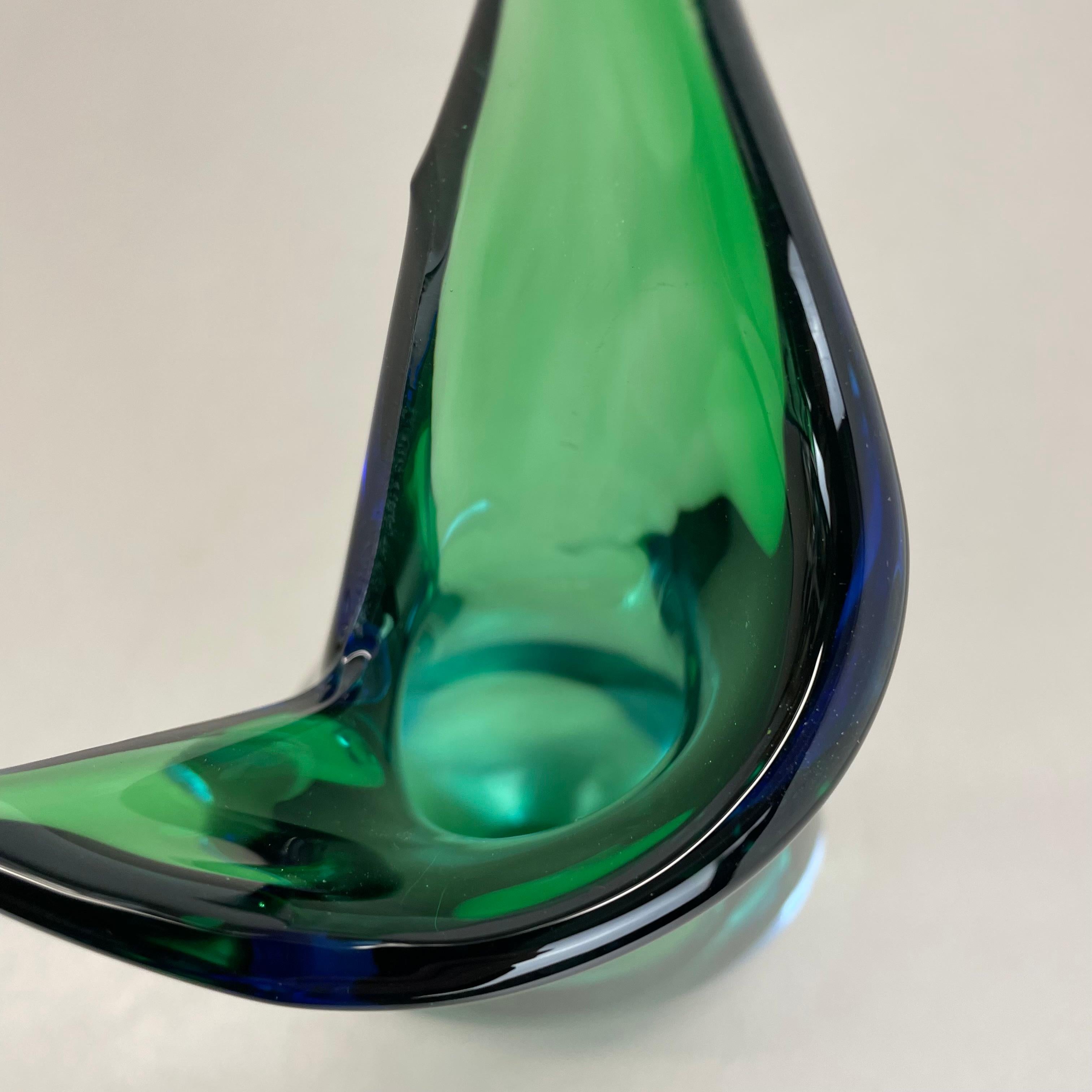 grande vaso Sommerso in vetro di Murano verde da 31 cm di Flavio Poli Attr., Italia, 1970 in vendita 3