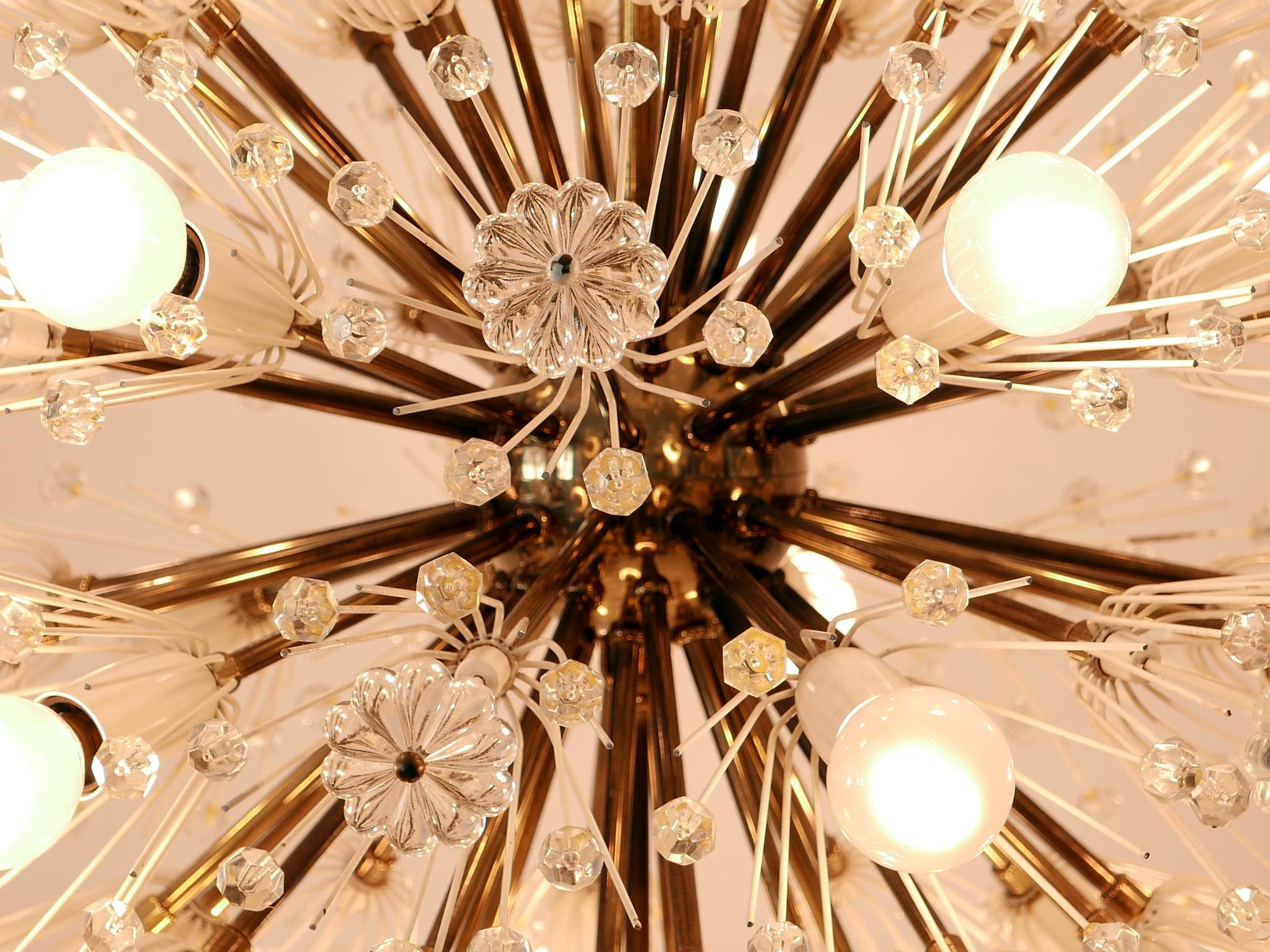 Grand lustre à 33 Lights Dandelion par Emil Stejnar pour Rupert Nikoll 1950s en vente 4