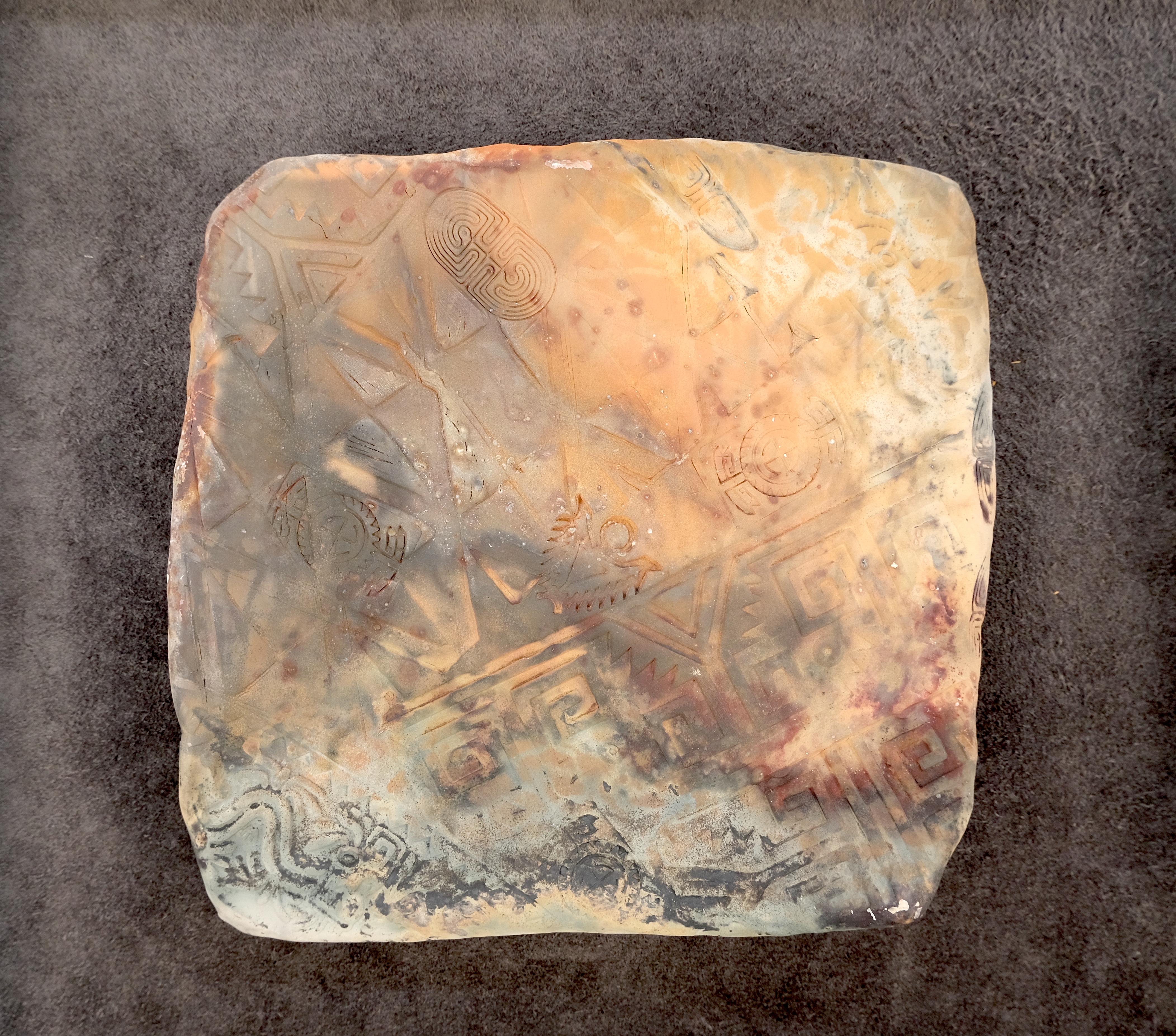 Sconosciuto Scultura da parete in argilla cotta grande 33x47 incorniciata con texture astratte Vassoio in vendita