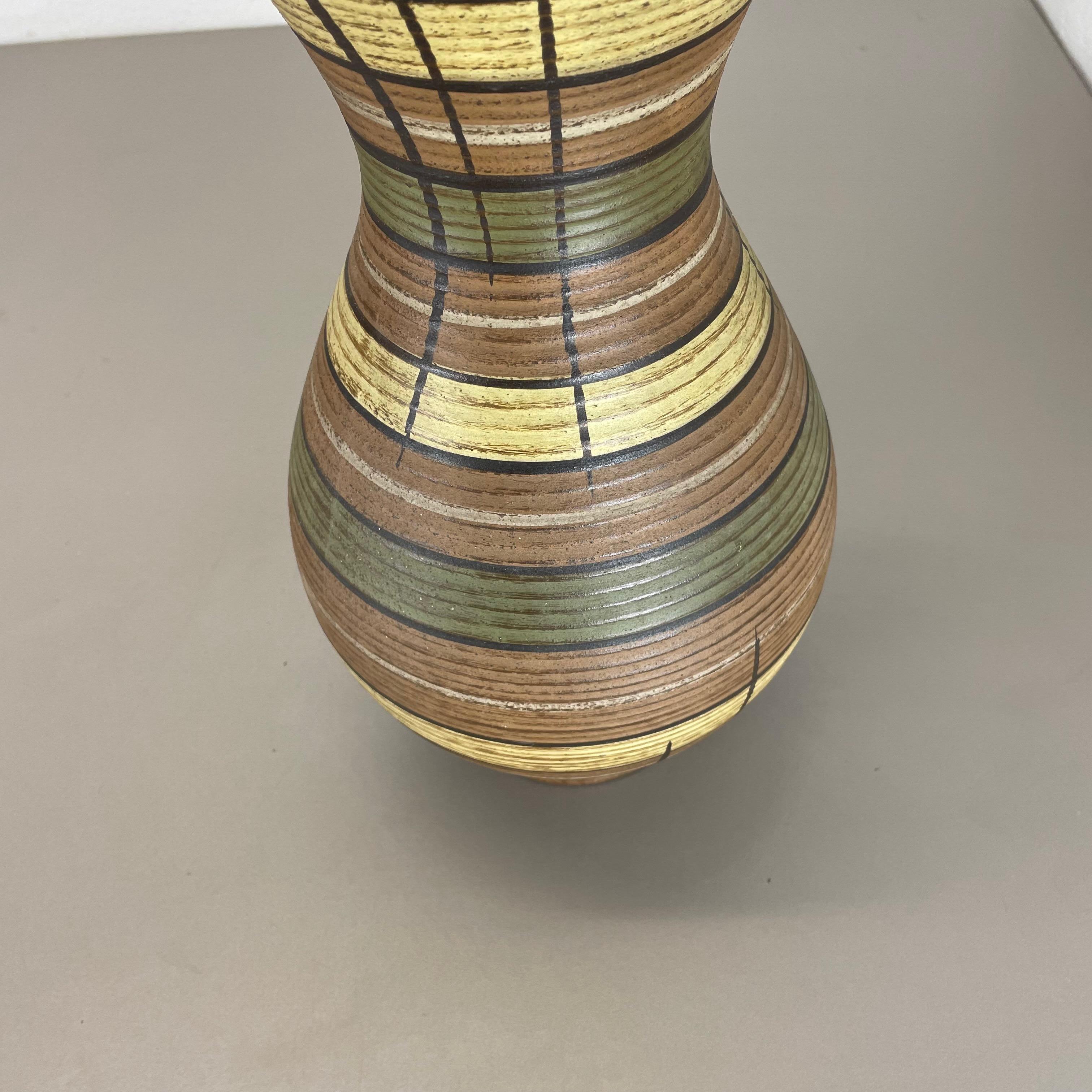 Grande vaso da terra in ceramica di Dümmler e Breiden, Germania, anni '50 in vendita 10