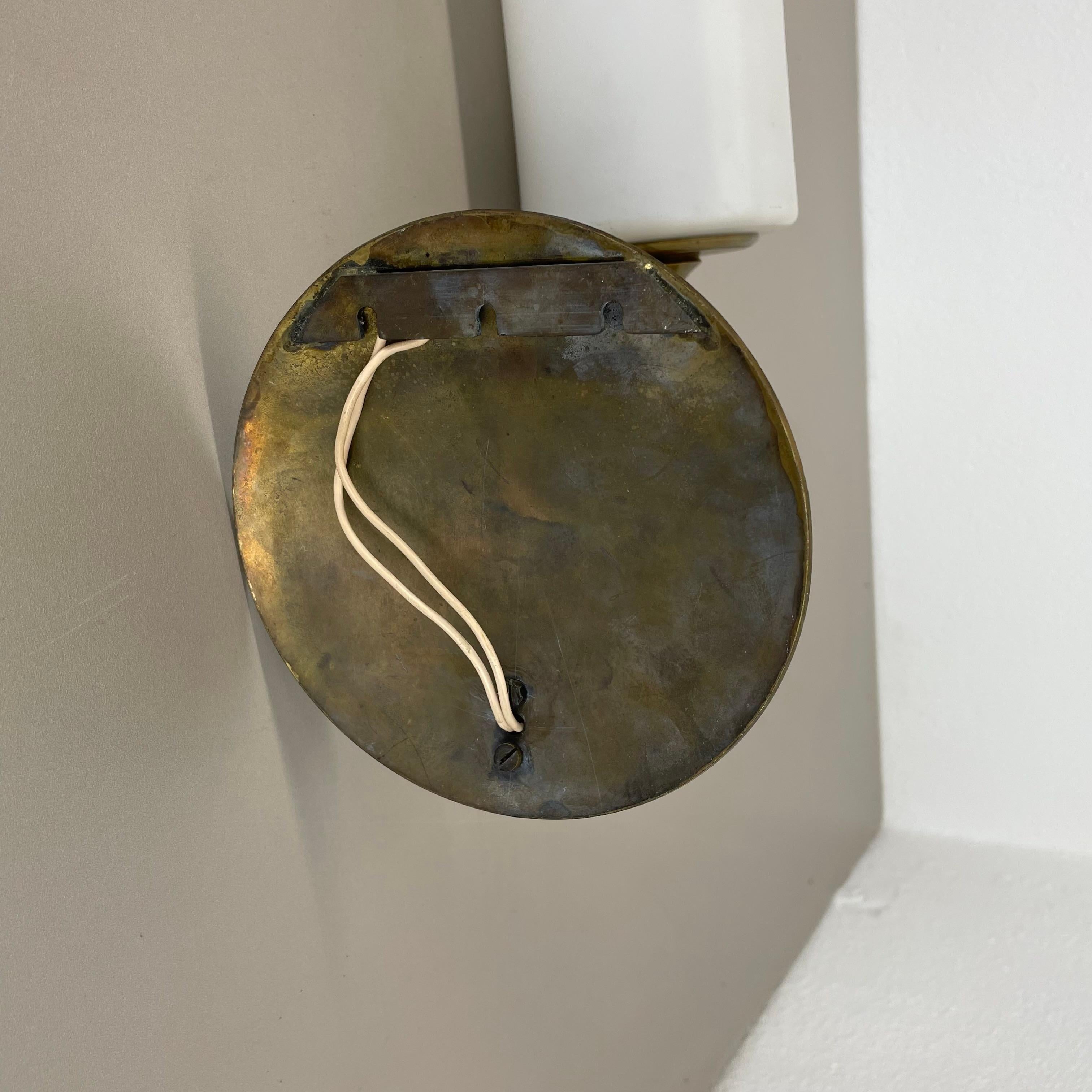 Large 36cm Modernist Brass and glass Theatre Wall Light Sconces, France, 1950s For Sale 5