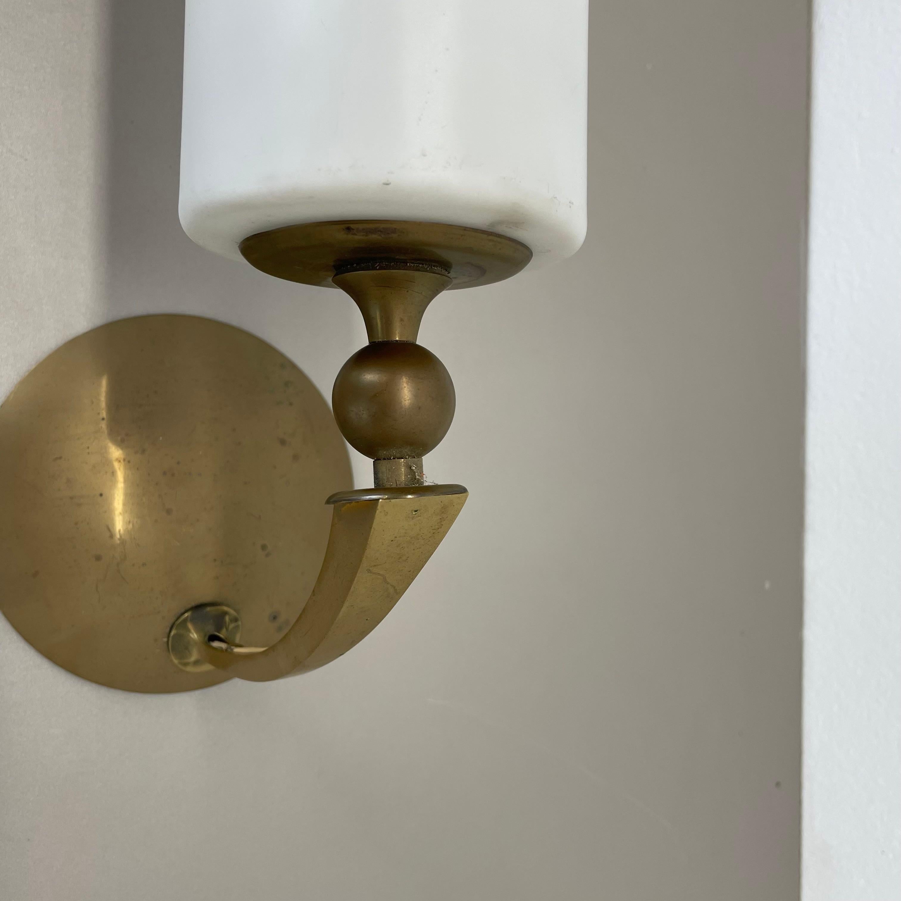 Large 36cm Modernist Brass and glass Theatre Wall Light Sconces, France, 1950s For Sale 1