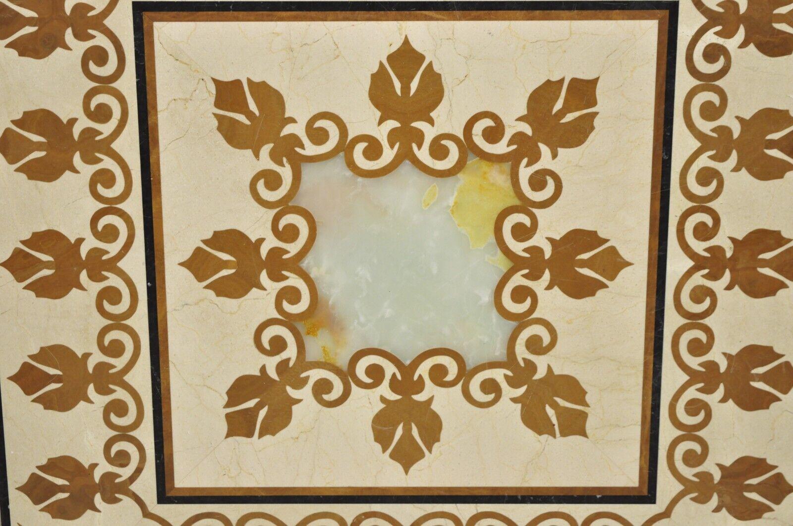 Großer, quadratischer, 36x36, mediterraner, venezianischer, dekorativer Onyx-Tafelaufsatz aus Onyx im Zustand „Gut“ im Angebot in Philadelphia, PA
