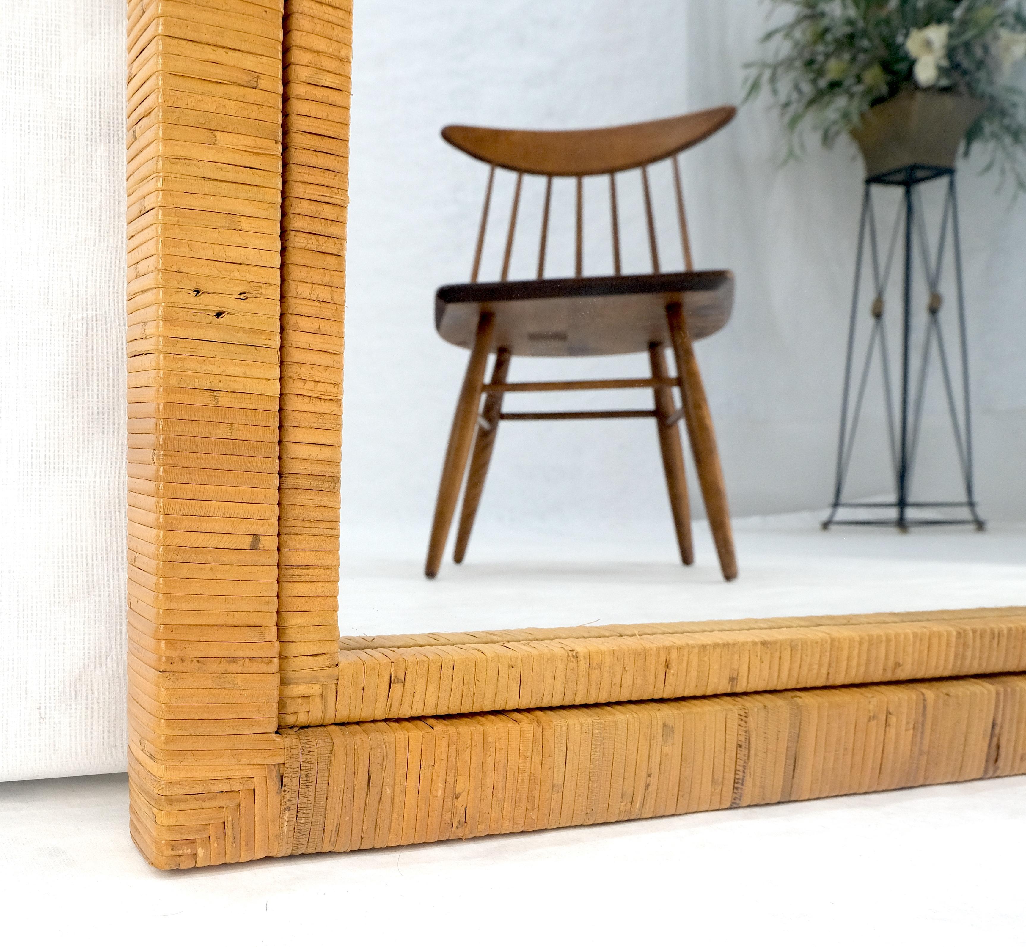 Large 36x44 c1970s Rectangle Rattan Cane Bamboo Frame Wall Mirror MINT Bon état - En vente à Rockaway, NJ