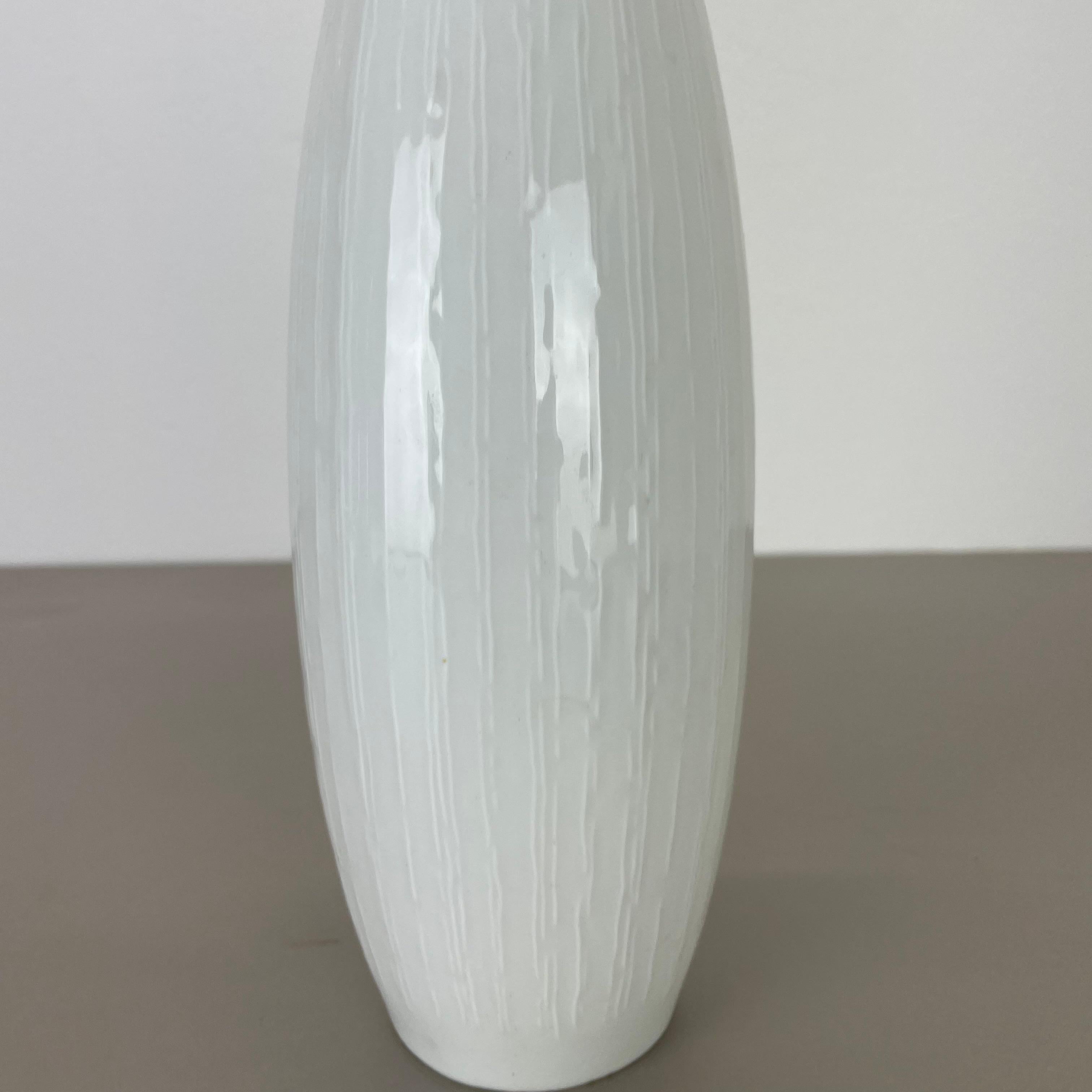 Große 37cm Op-Art-Vase Vase Heinrich Fuchs für Hutschenreuther, Deutschland, 1970er Jahre (20. Jahrhundert) im Angebot