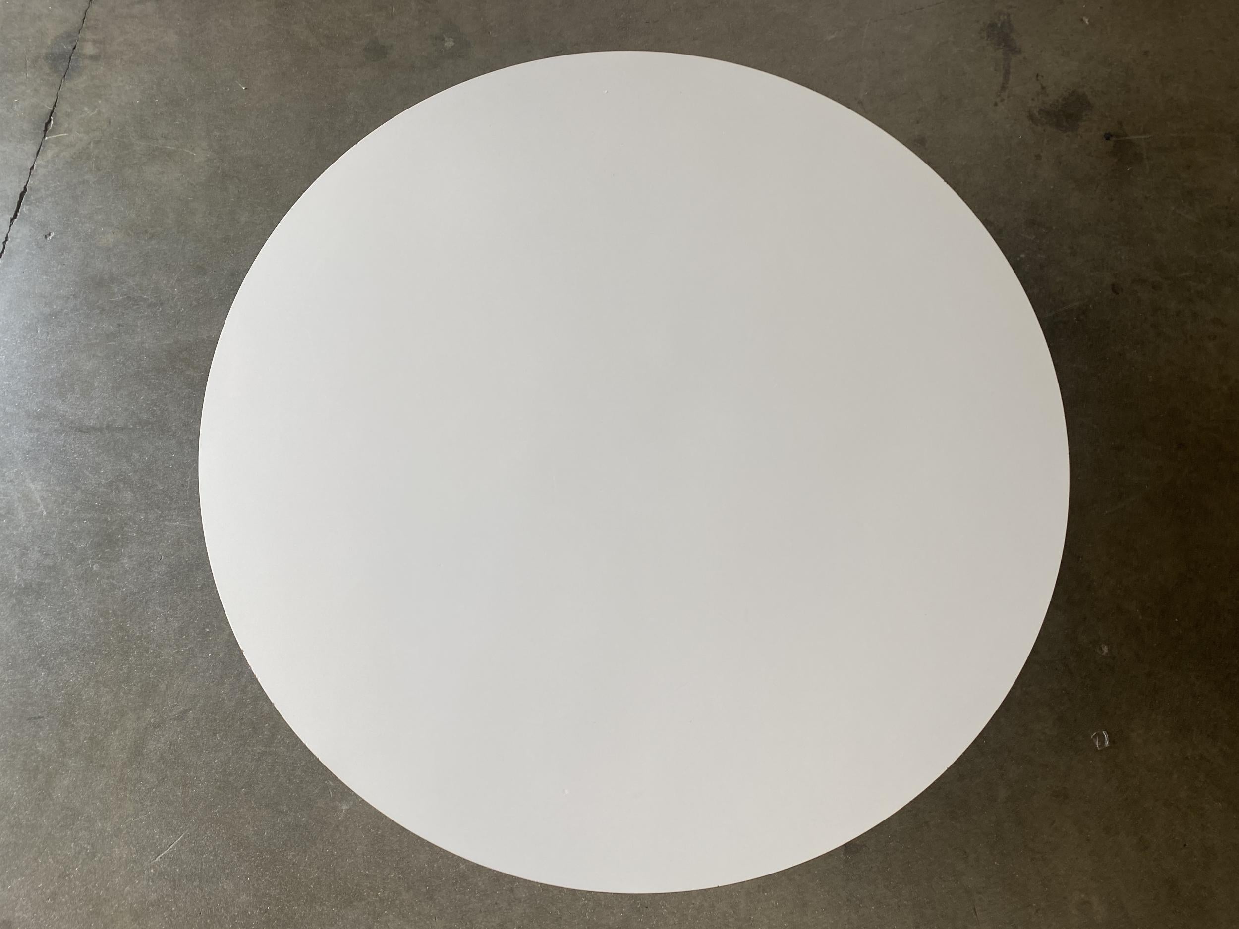 Large Danish Mid-Century Round Coffee Table with White Laminate Top In Excellent Condition For Sale In Van Nuys, CA