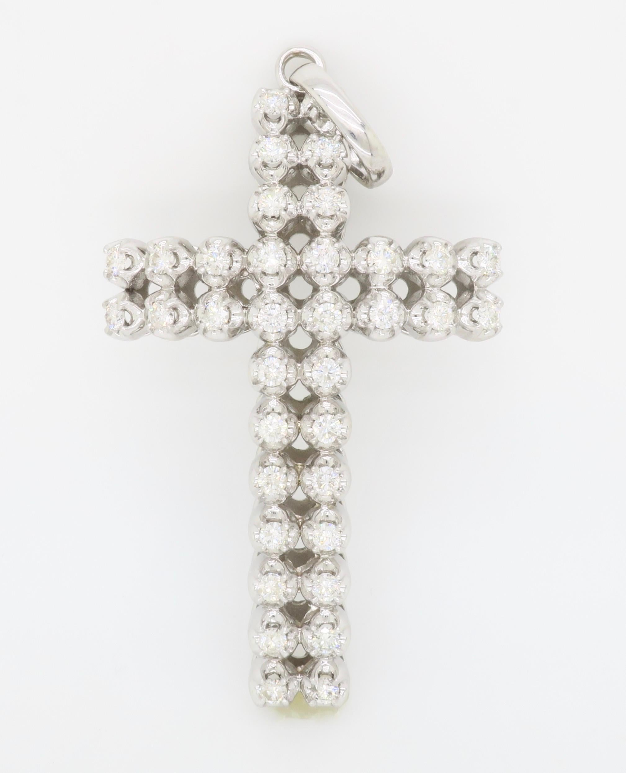 Large 3.80CTW Diamond Cross Pendant made in 14k White Gold  For Sale 5