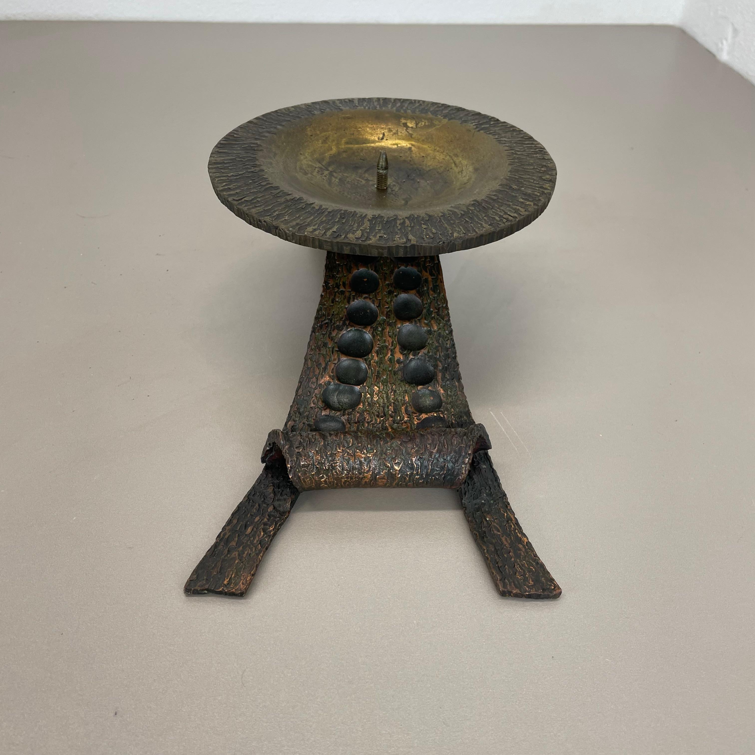 large 39cm Sculptural Brutalist Brass and copper Candleholder, France, 1960s For Sale 5