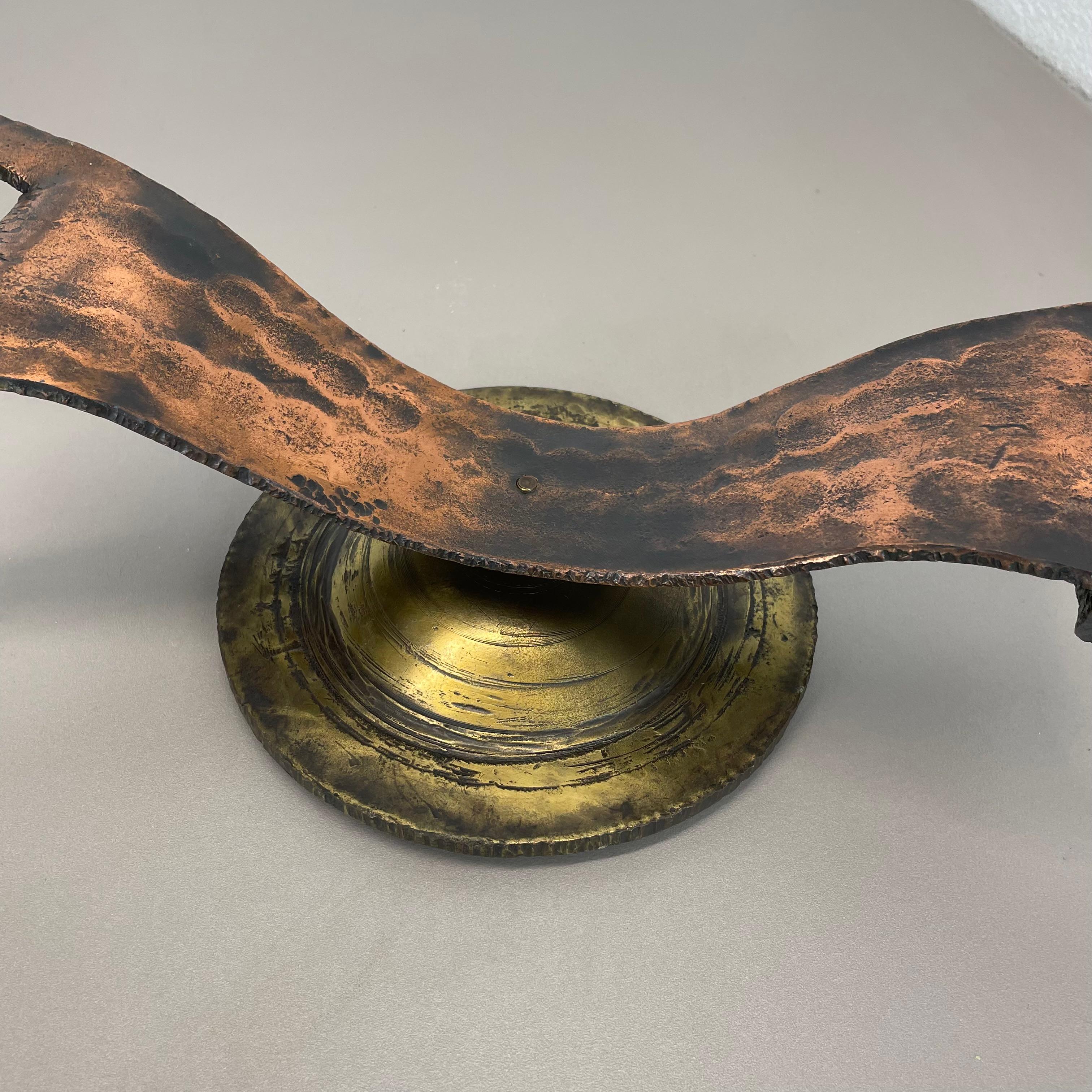 large 39cm Sculptural Brutalist Brass and copper Candleholder, France, 1960s For Sale 11