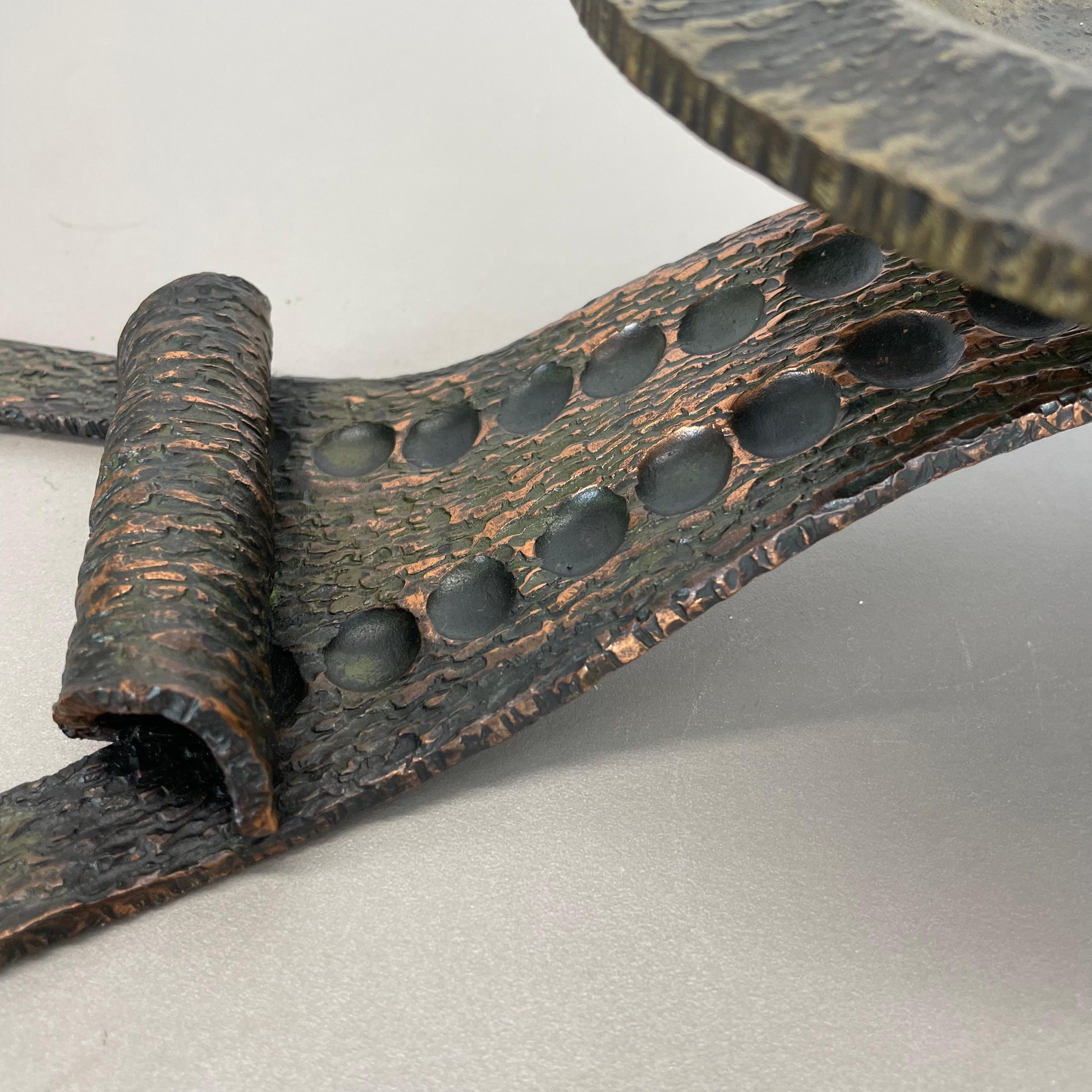 large 39cm Sculptural Brutalist Brass and copper Candleholder, France, 1960s For Sale 2