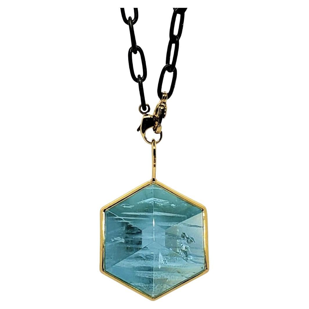 Large 3D Special Cut Brazilian Aquamarine Gemstone 18K handmade Bezel Necklace For Sale