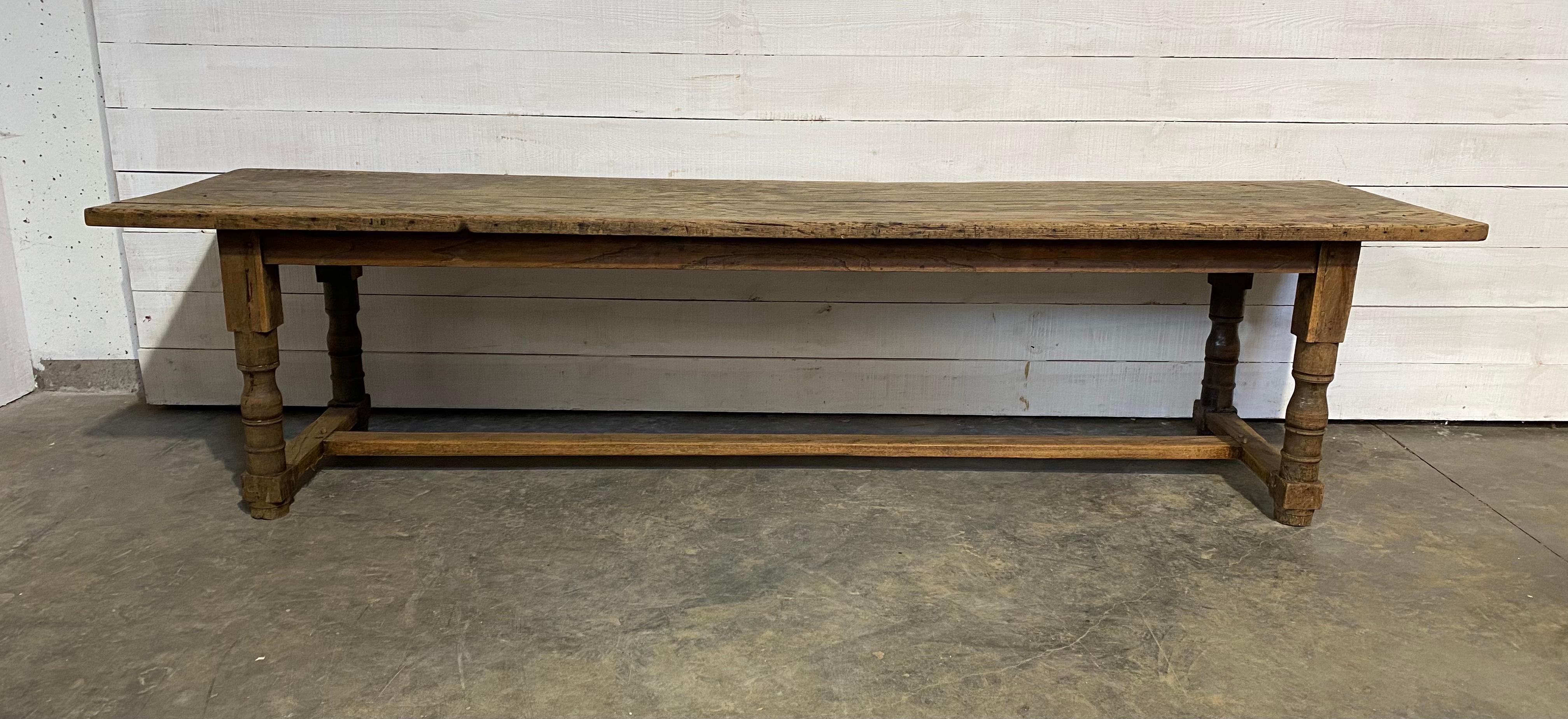Grande table de salle à manger de style réfectoire français 3M du 18e siècle en vente 6