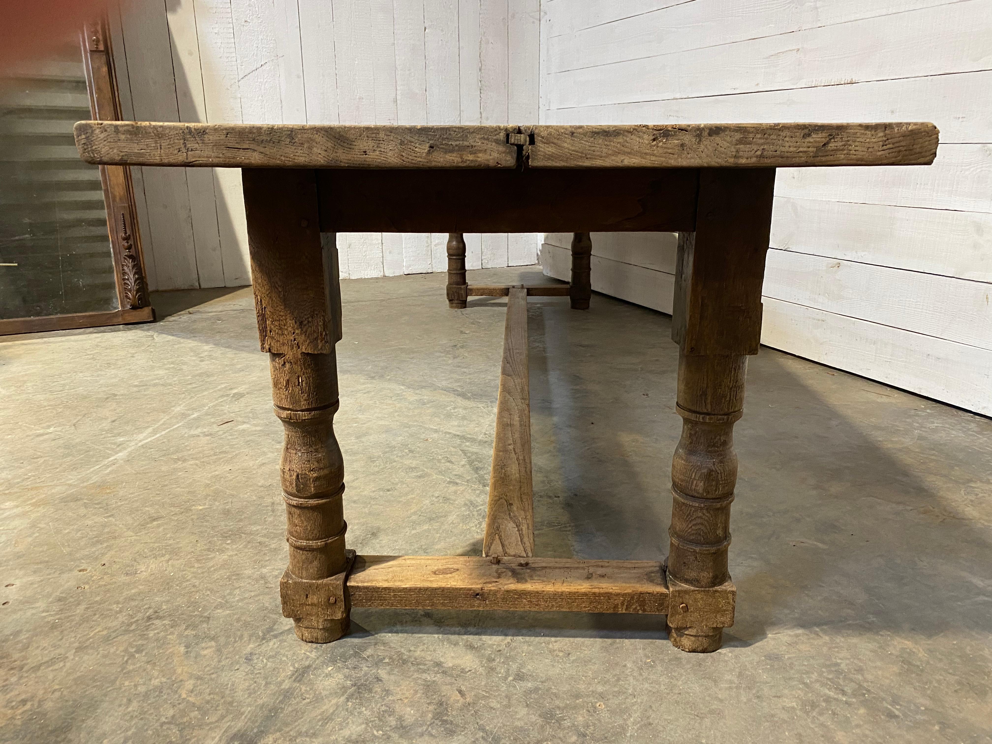 Chêne Grande table de salle à manger de style réfectoire français 3M du 18e siècle en vente