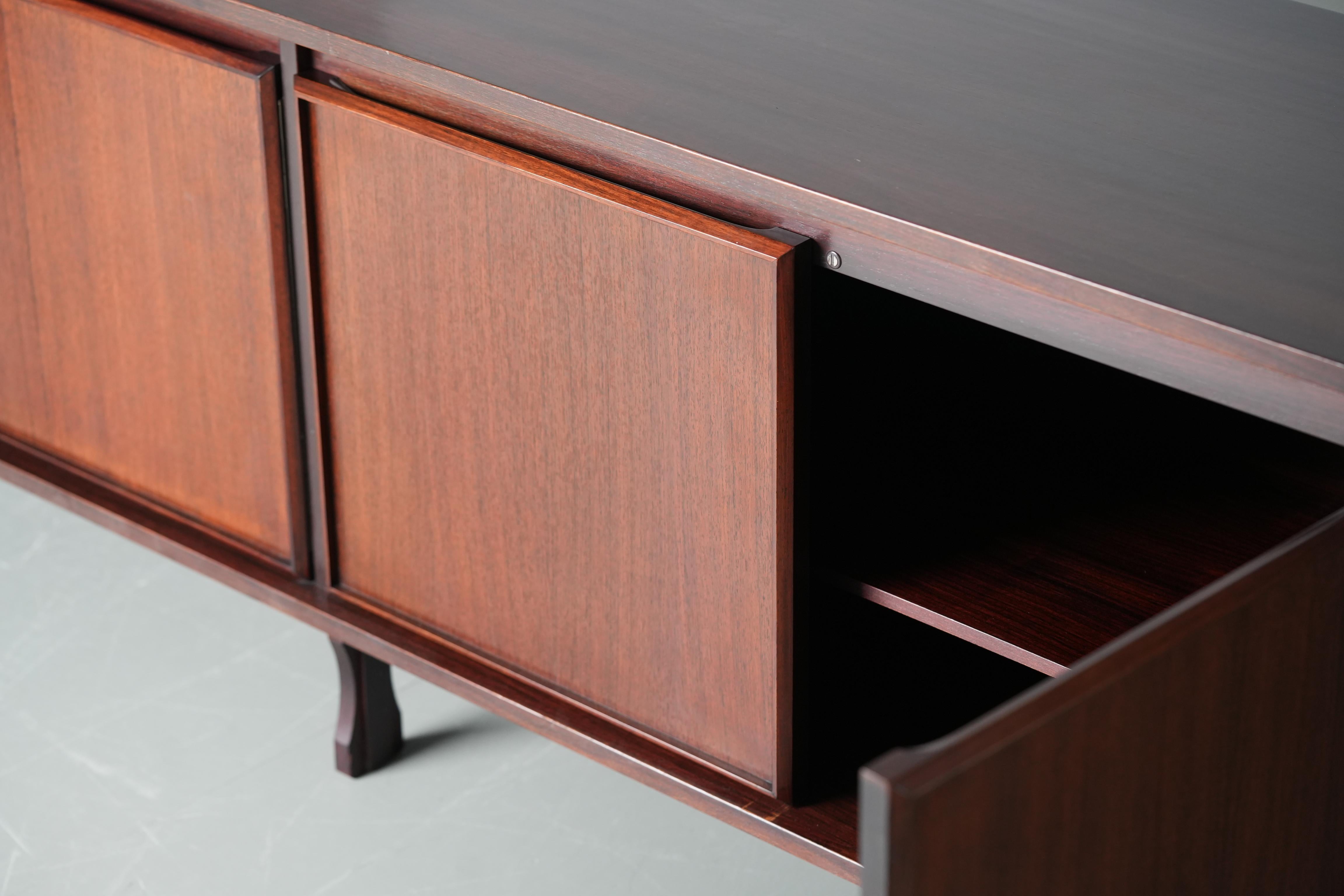 Grande credenza a 4 ante in Oak e Teak, Italia, anni '60 in vendita 6