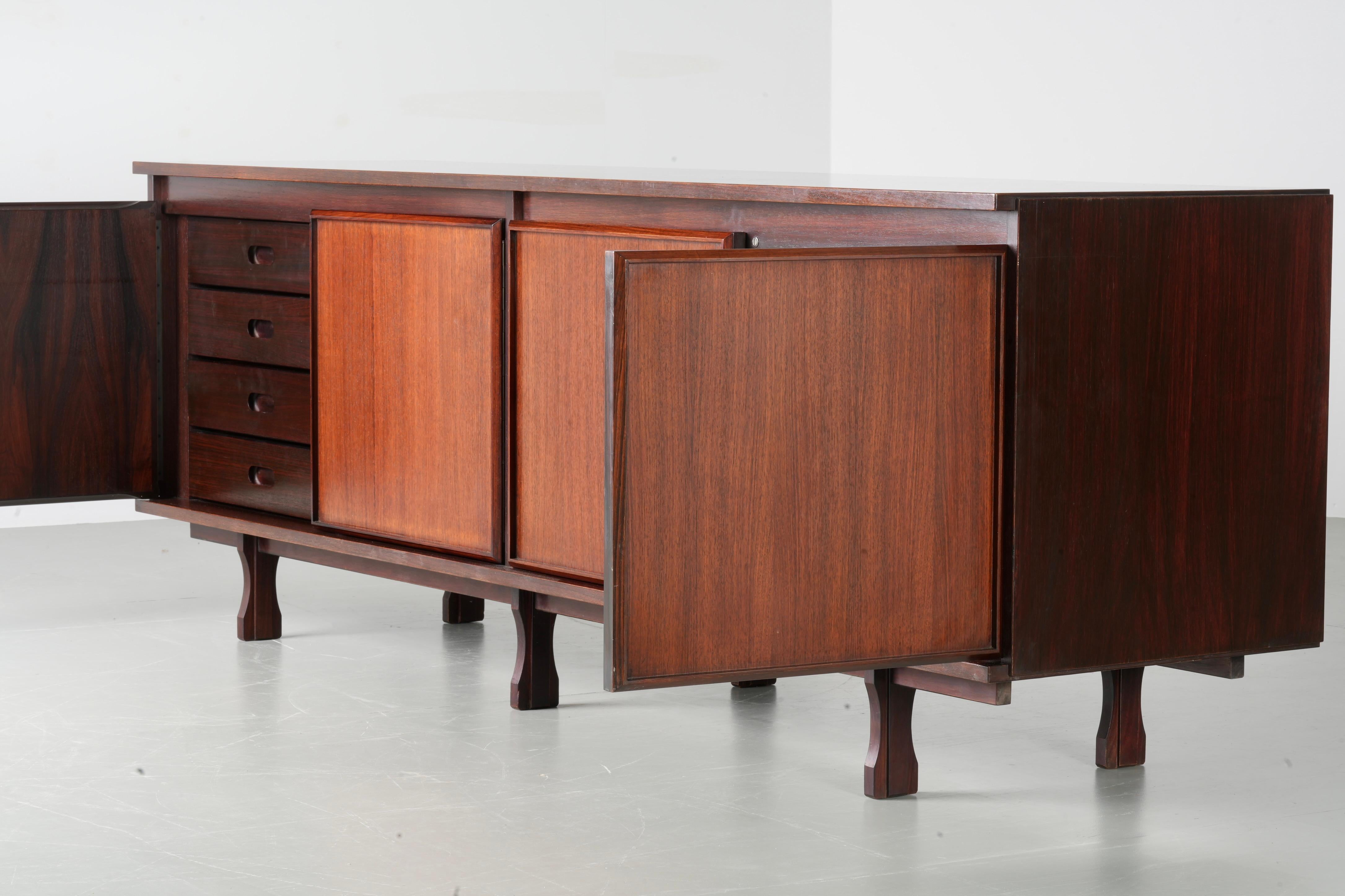 Grande credenza a 4 ante in Oak e Teak, Italia, anni '60 in vendita 1