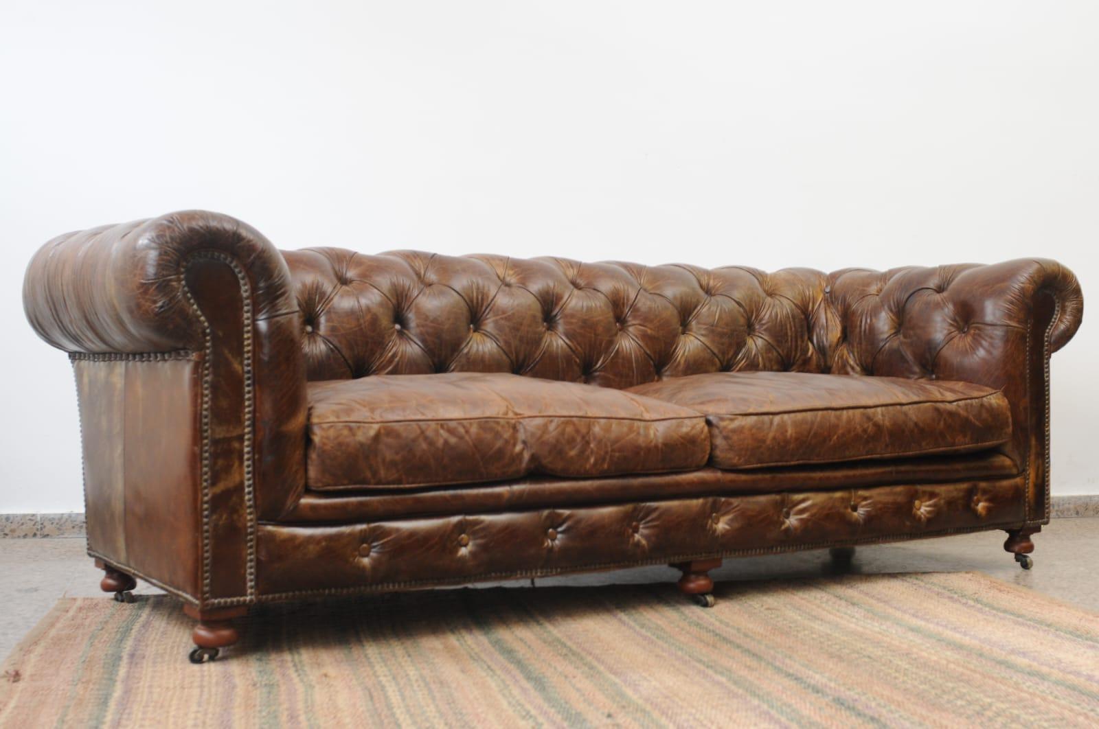 Large 4-seater Aged Leather Chester Sofa For Sale 5