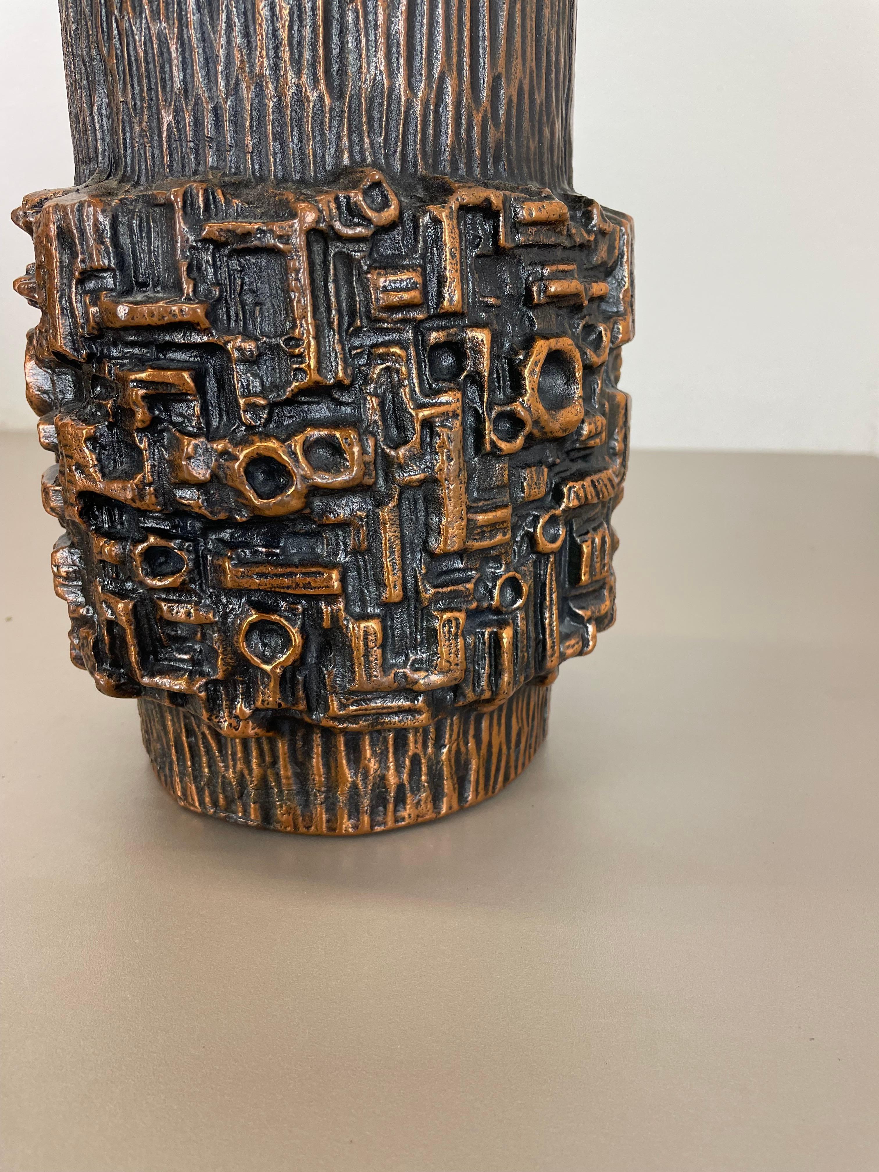 Large 40cm 6.7kg Modernist Sculptural Brutalist metal Vase, Germany, 1970s For Sale 3