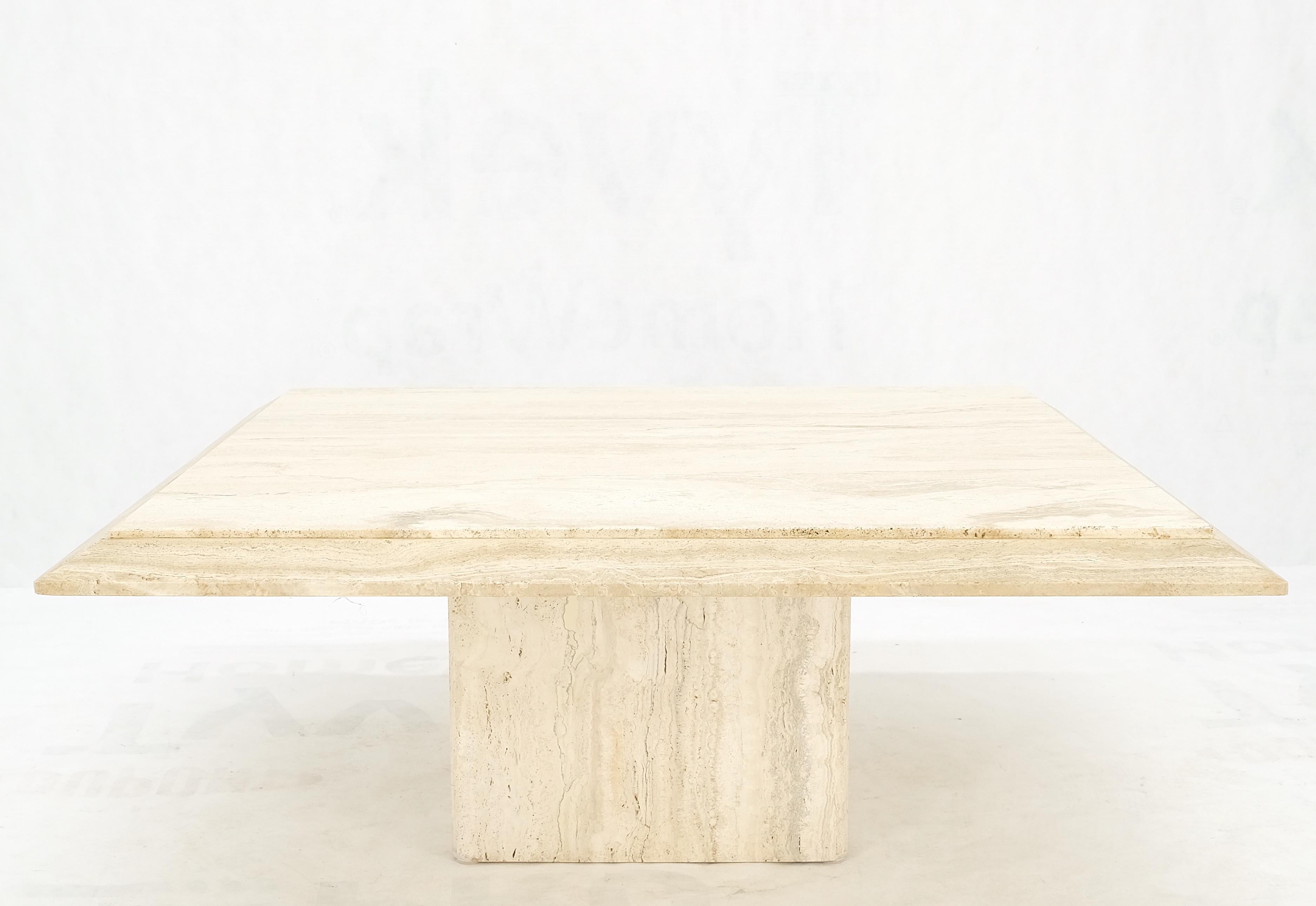 Grande table basse carrée italienne mi-siècle moderne à piédestal unique biseauté de 104,14 cm en vente 5