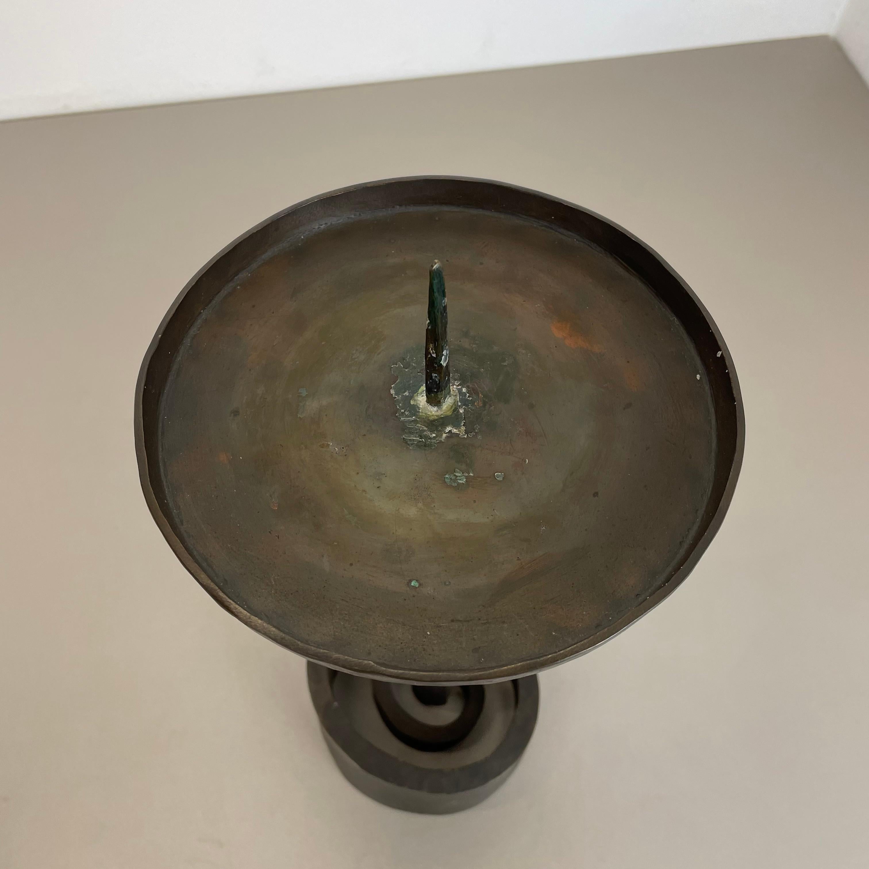 Large 3.9kg Brutalist Bronze Candleholder by Manfred Bergmeister, 1970s For Sale 4