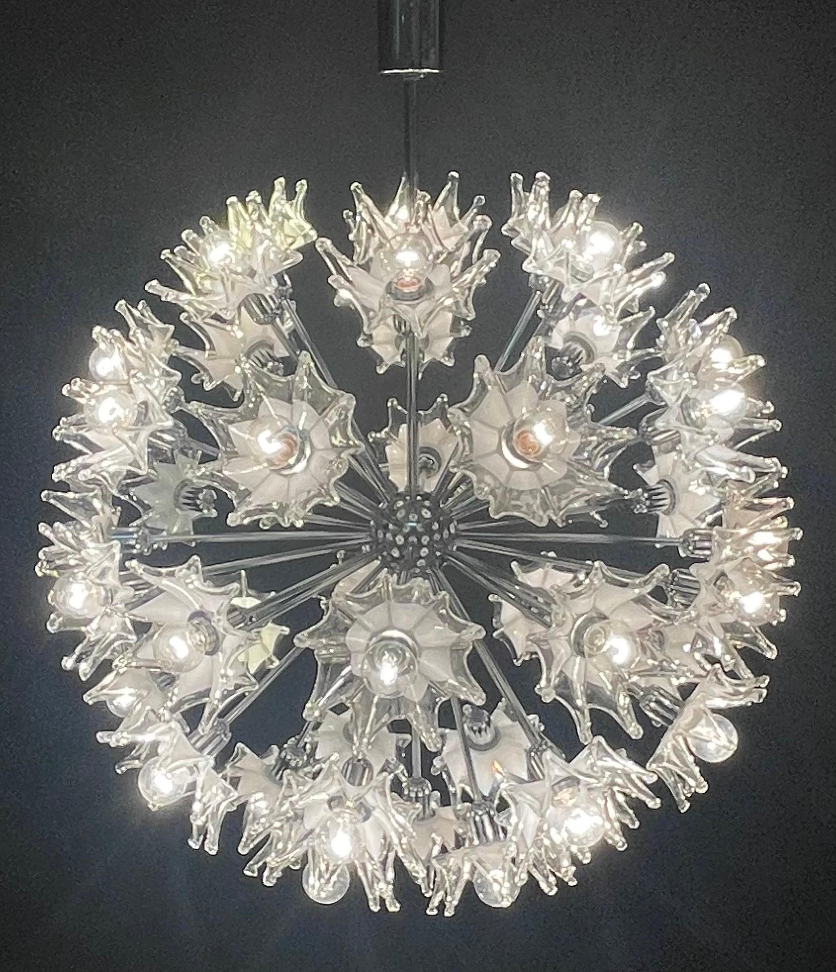 Mid-Century Modern Large 43, Light Murano Spiked Glass Ball Sputnik Chandelier by Mazzega, 1960s For Sale