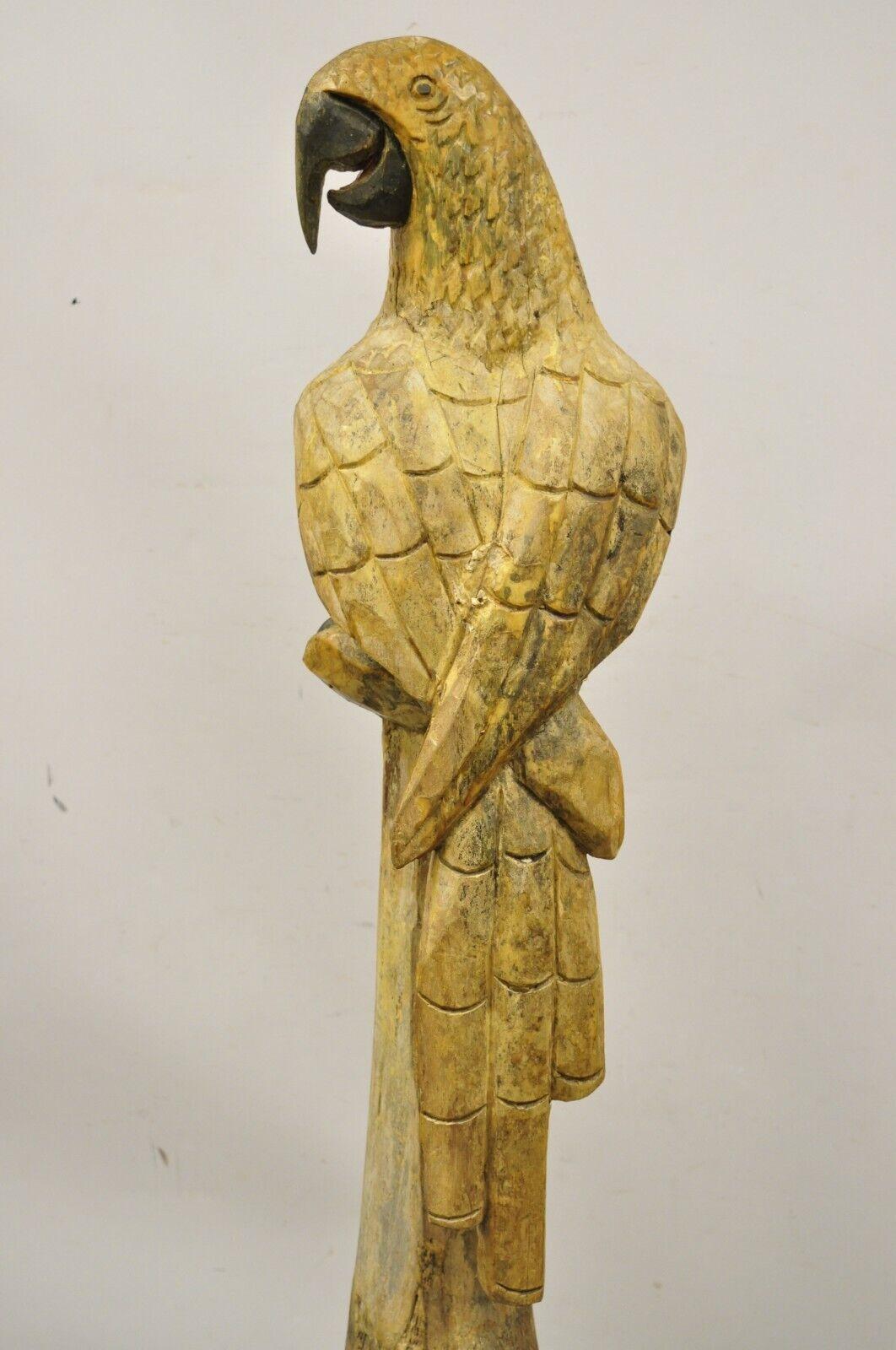 Grande statue d'oiseau percé de perroquet vintage en bois sculpté de 46 pouces en vente 5