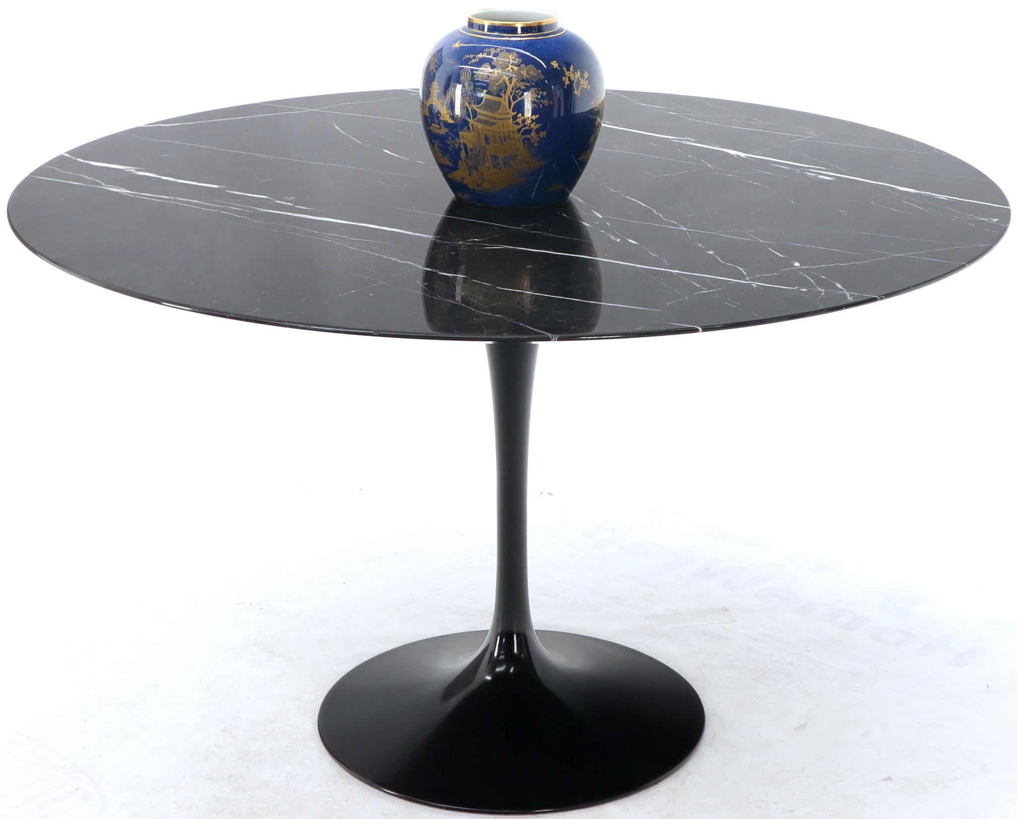 Large Round Black Marble Top Tulip Base Saarinen for Knoll Dining Table In Excellent Condition In Rockaway, NJ