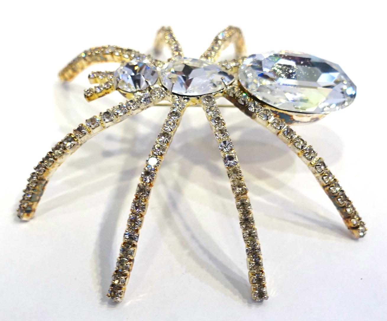 Large 4”by 3” Clear Crystals Spider Brooch In Good Condition In New York, NY