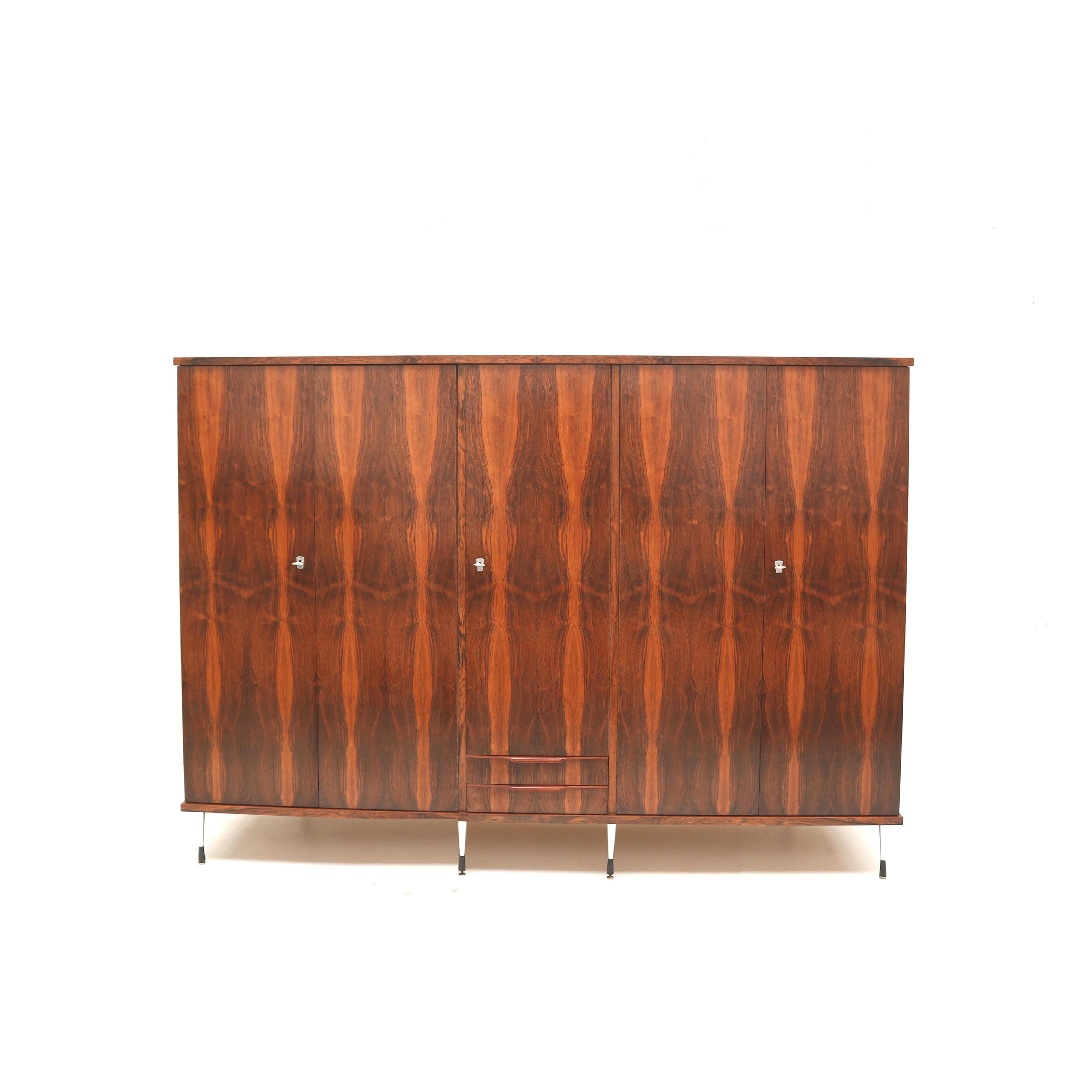 Mid-20th Century Large 5-door vintage wardrobe in rosewood with stylish adjustable legs For Sale