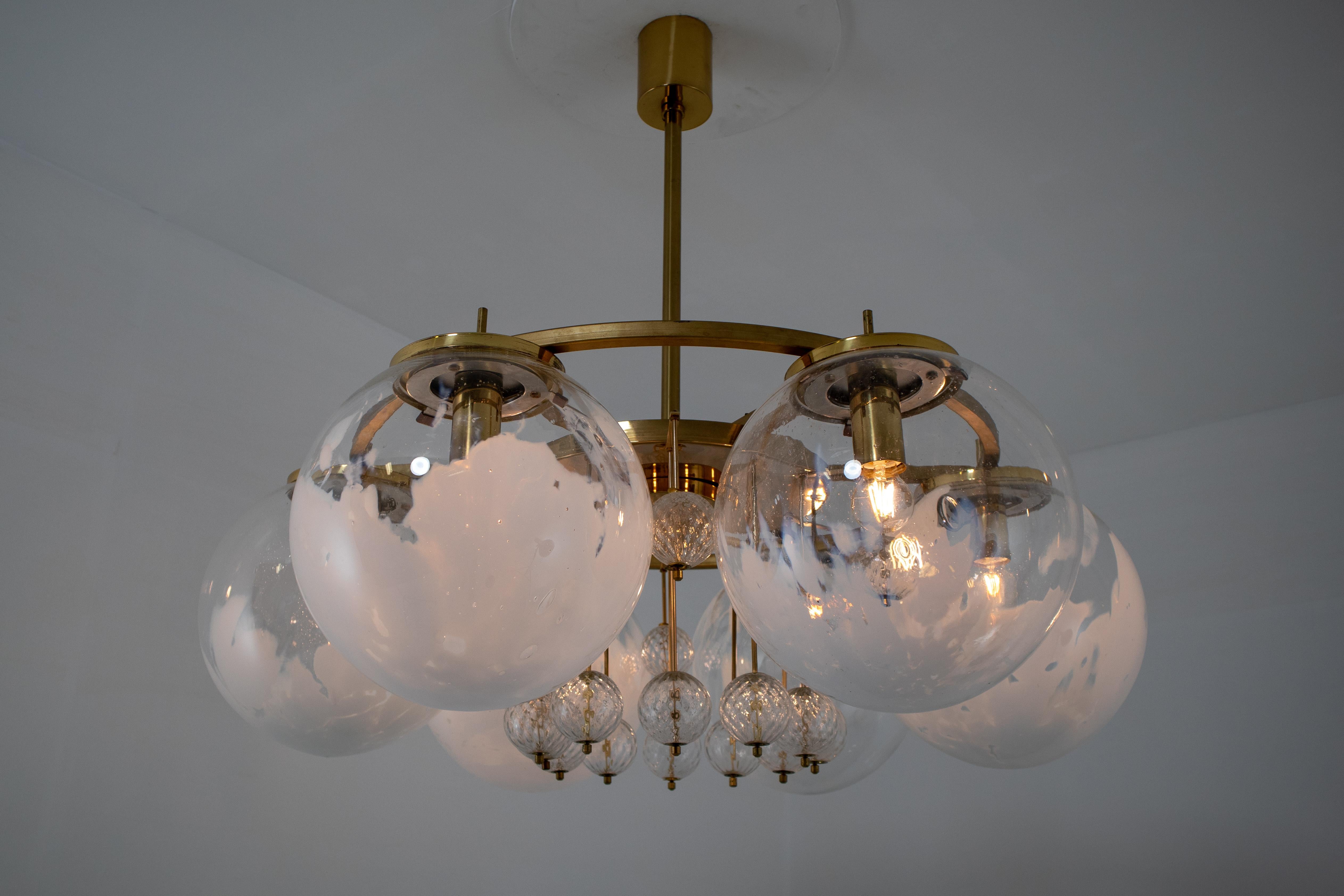 Large Midcentury Hotel Chandelier, in Brass and Decorated Art Glass 4