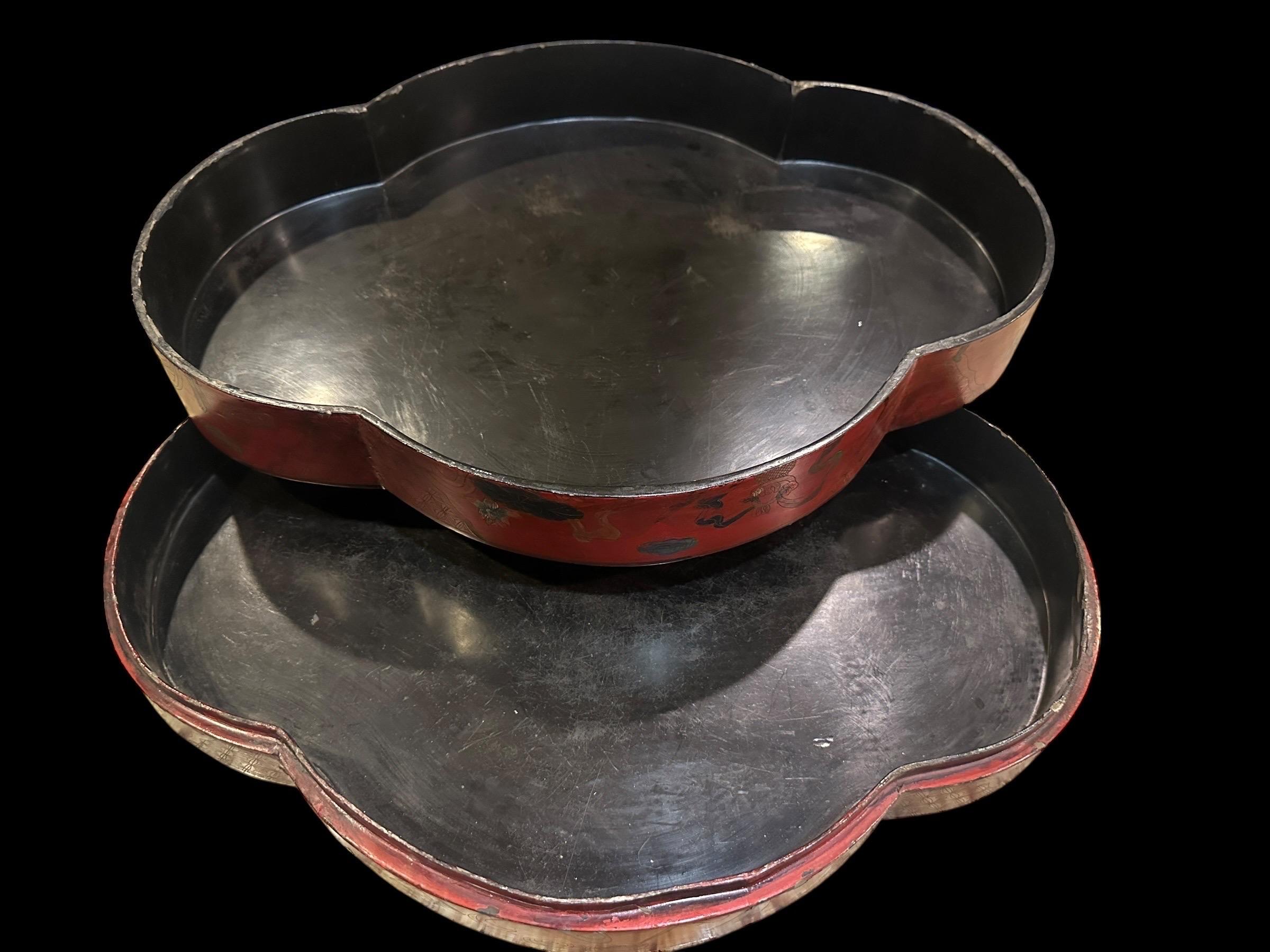 Grande boîte de rangement lobée en laque rouge chinoise ancienne 50CM avec dragons en vente 5
