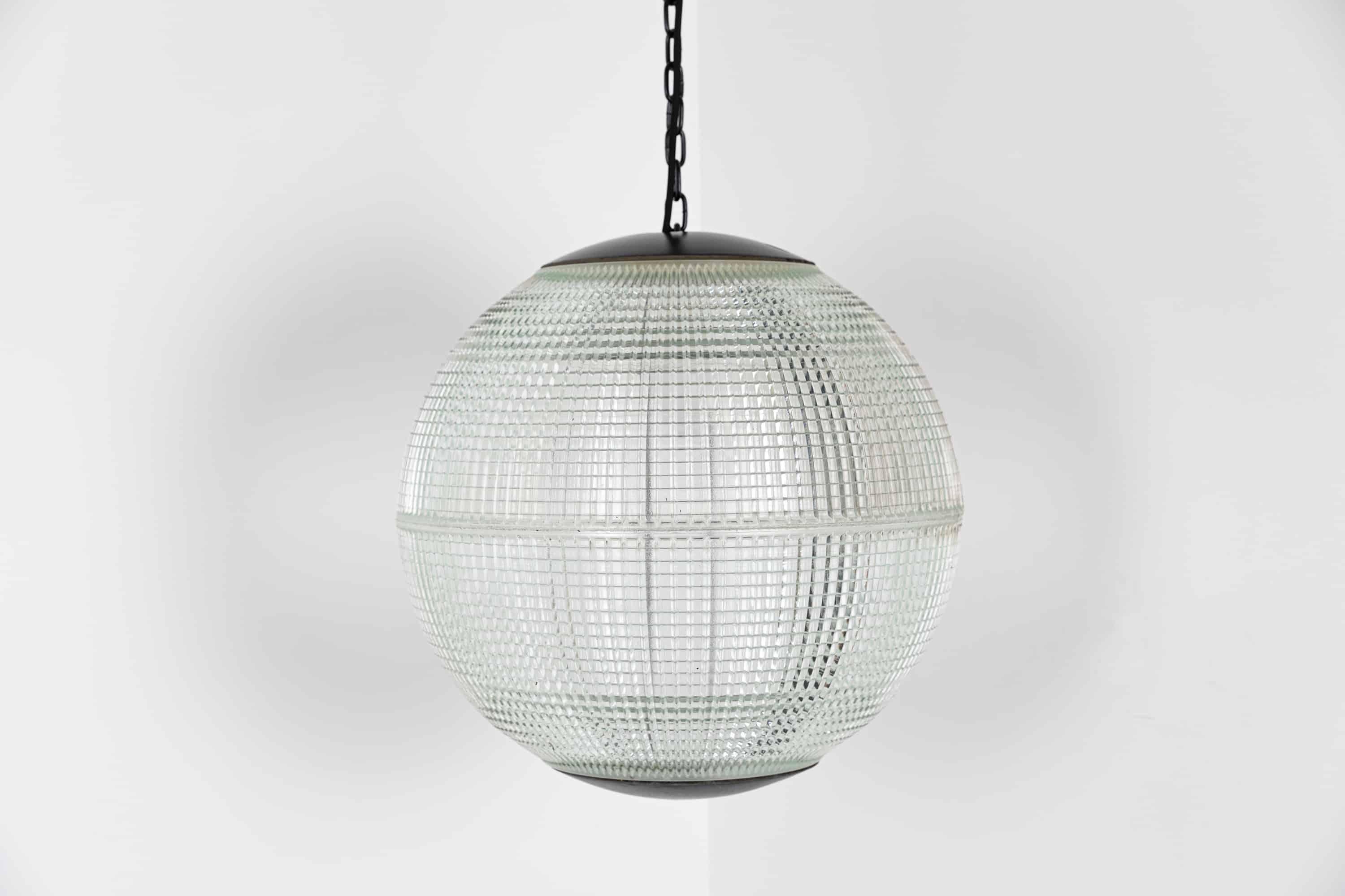 RESTOCK - 50cm Prismatic Glass Holophane Globe Parisian Street Lamp, C.1960 For Sale 6