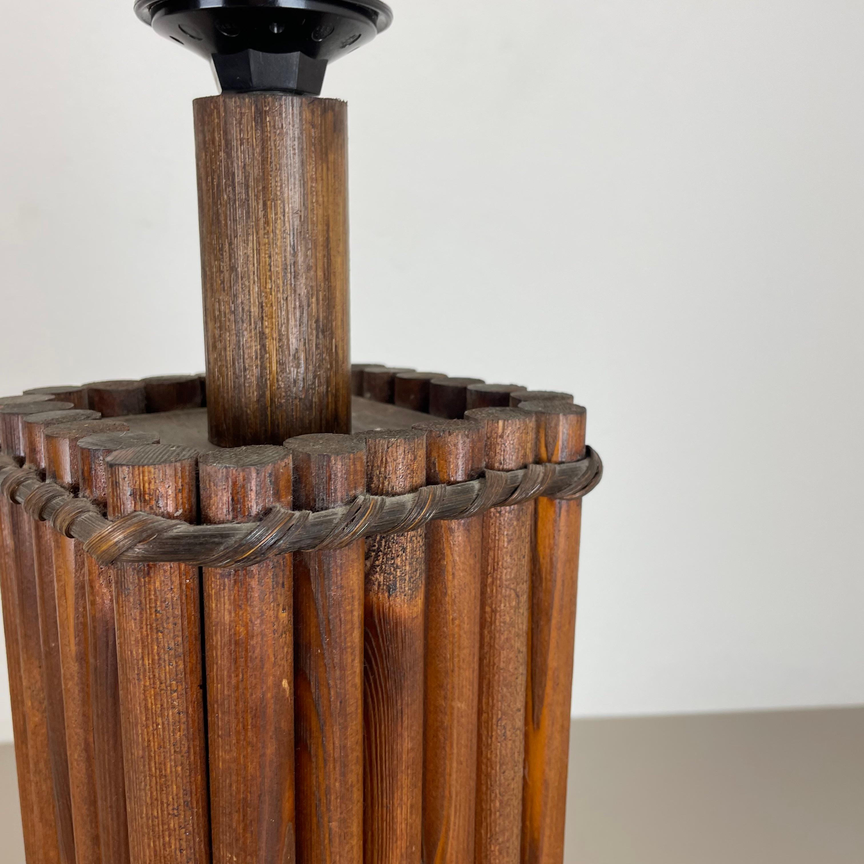 Large 52cm Hollywood Regency Dark Wooden Tiki Style Table Light, Italy 1970s For Sale 5