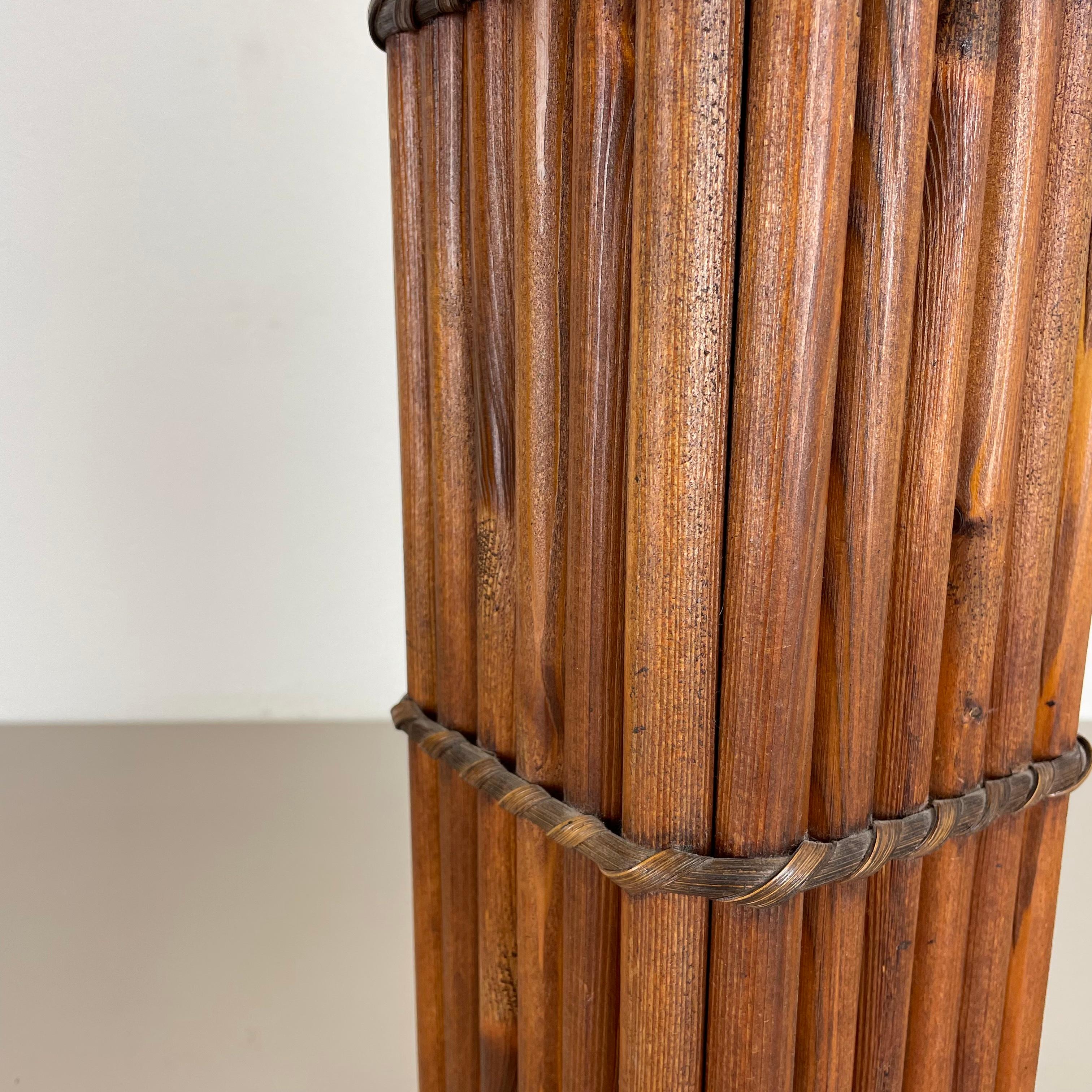 Large 52cm Hollywood Regency Dark Wooden Tiki Style Table Light, Italy 1970s For Sale 2