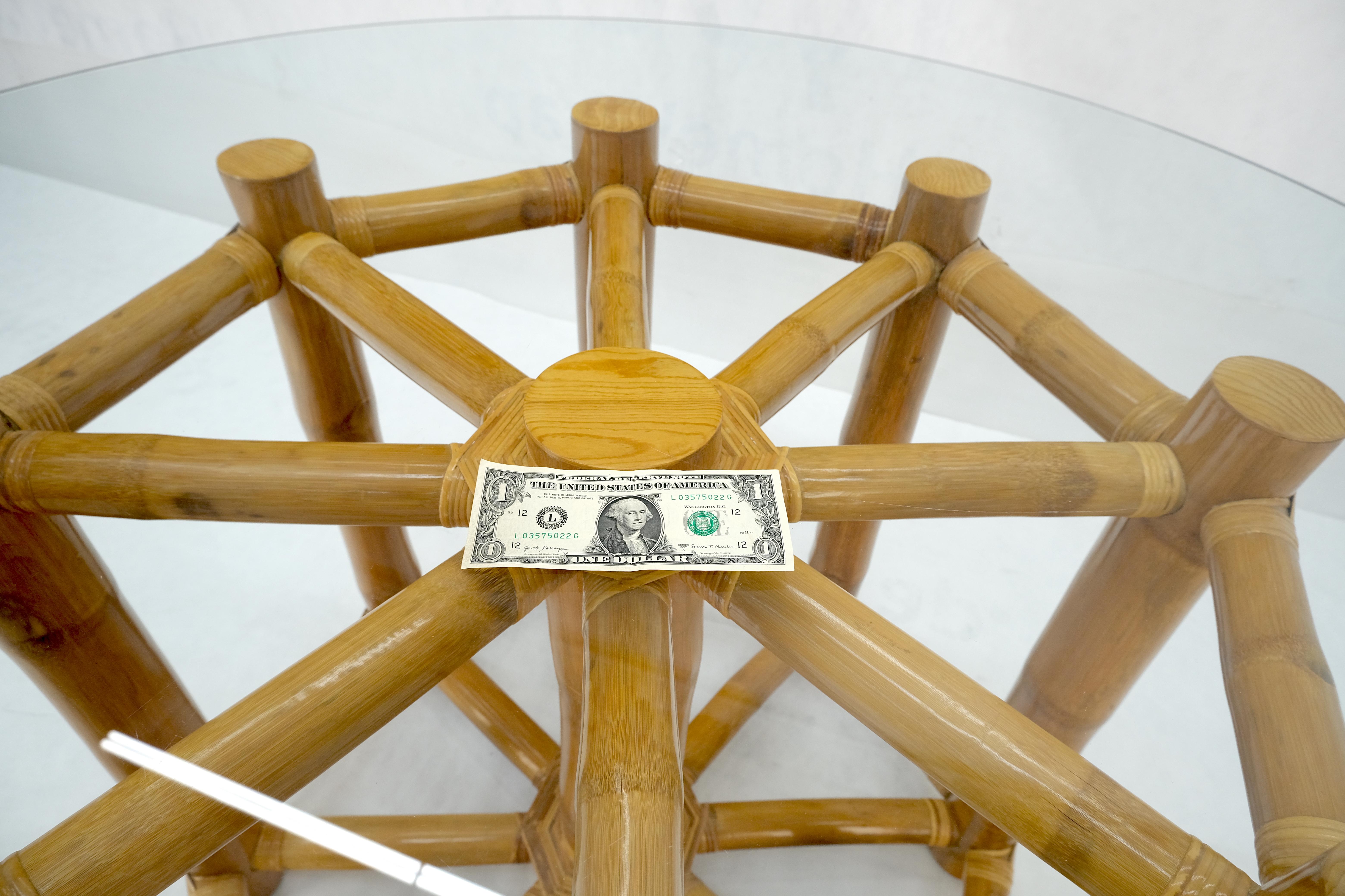 Großer 54 Zoll großer Esstisch mit Glasplatte und dicker Bambusfuß Dekorativer MINT im Angebot 7