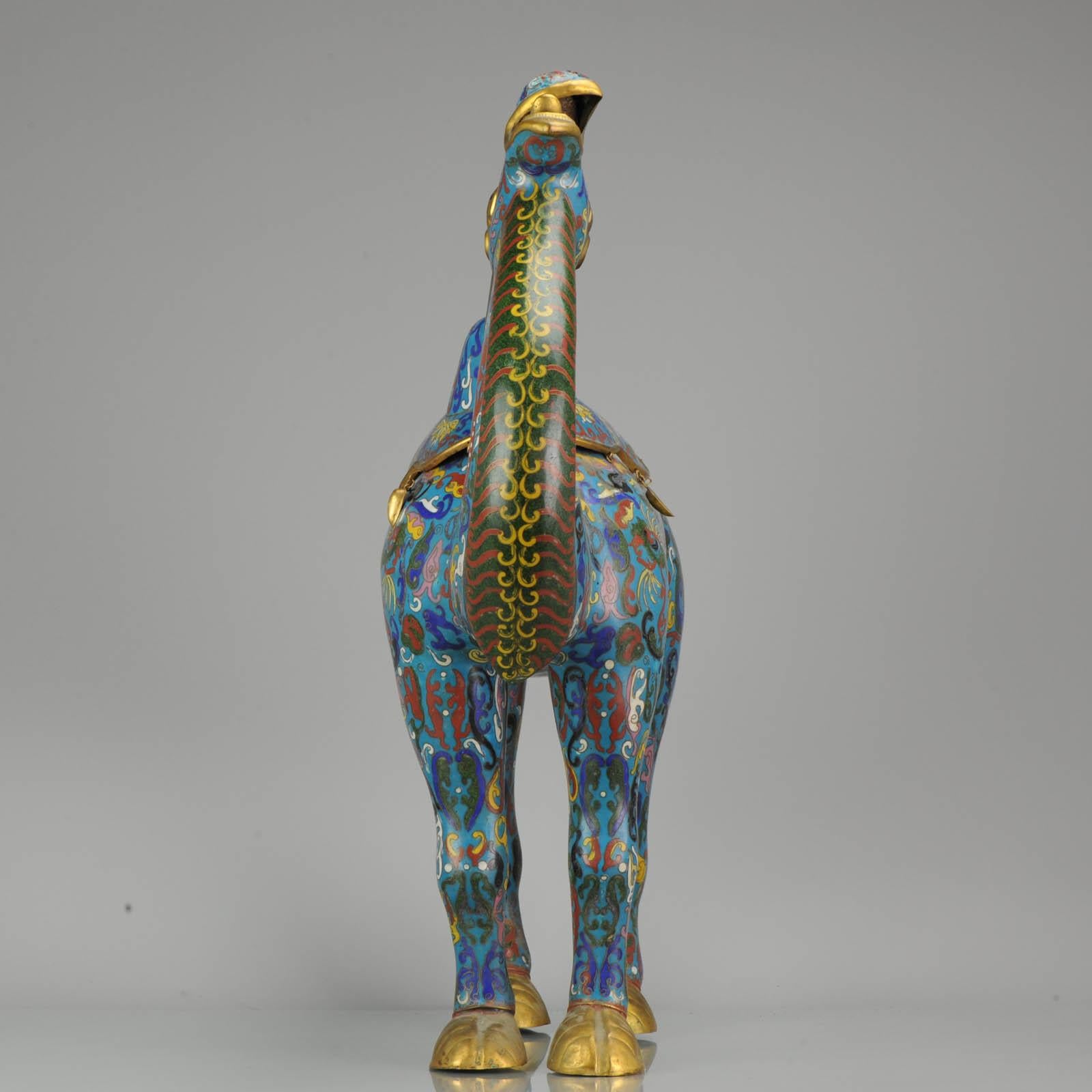 Große chinesische Cloisonné-Bronze- oder Kupferkamelie aus dem 20. Jahrhundert im Zustand „Gut“ in Amsterdam, Noord Holland